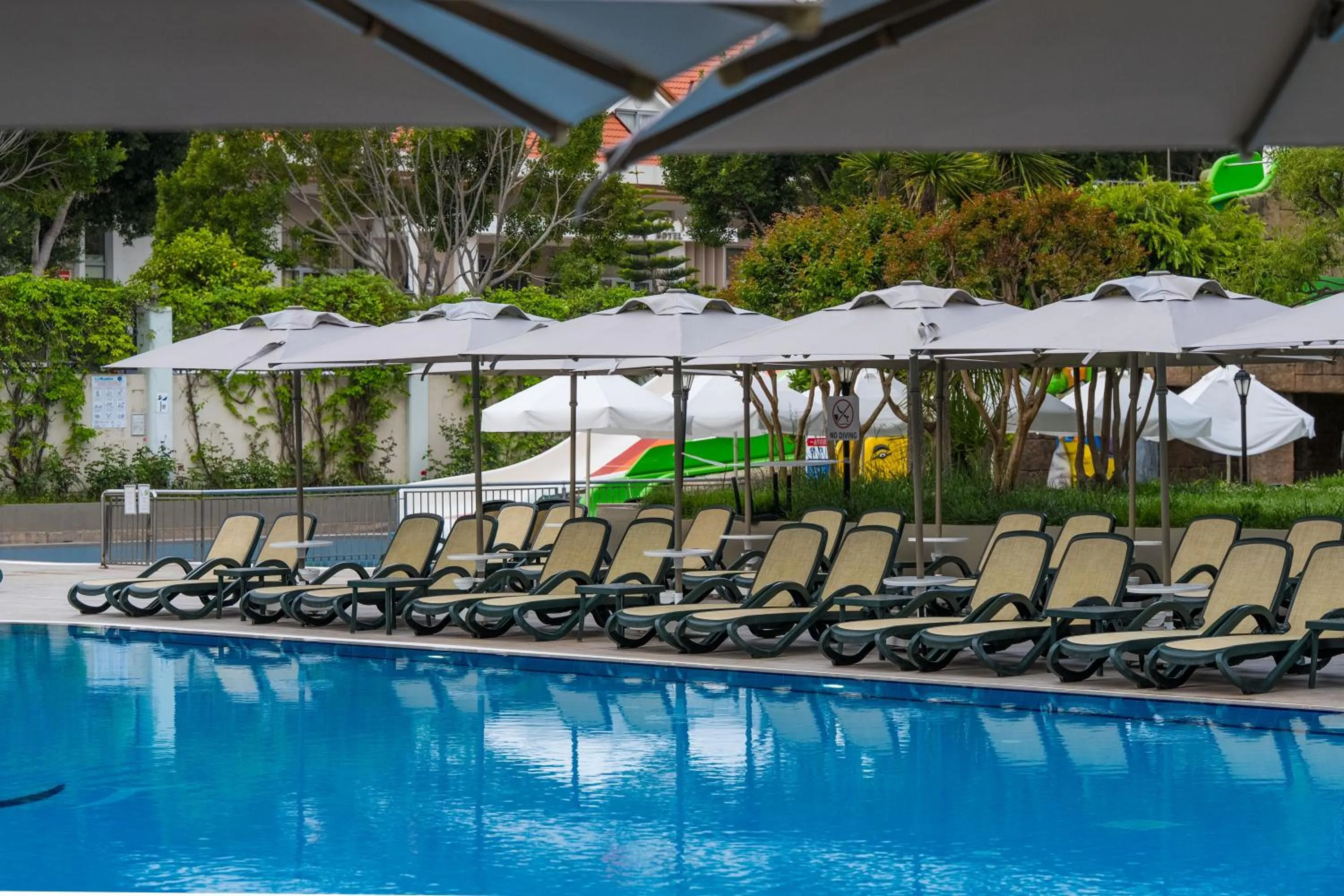 Swimming pool in Side Breeze Hotel