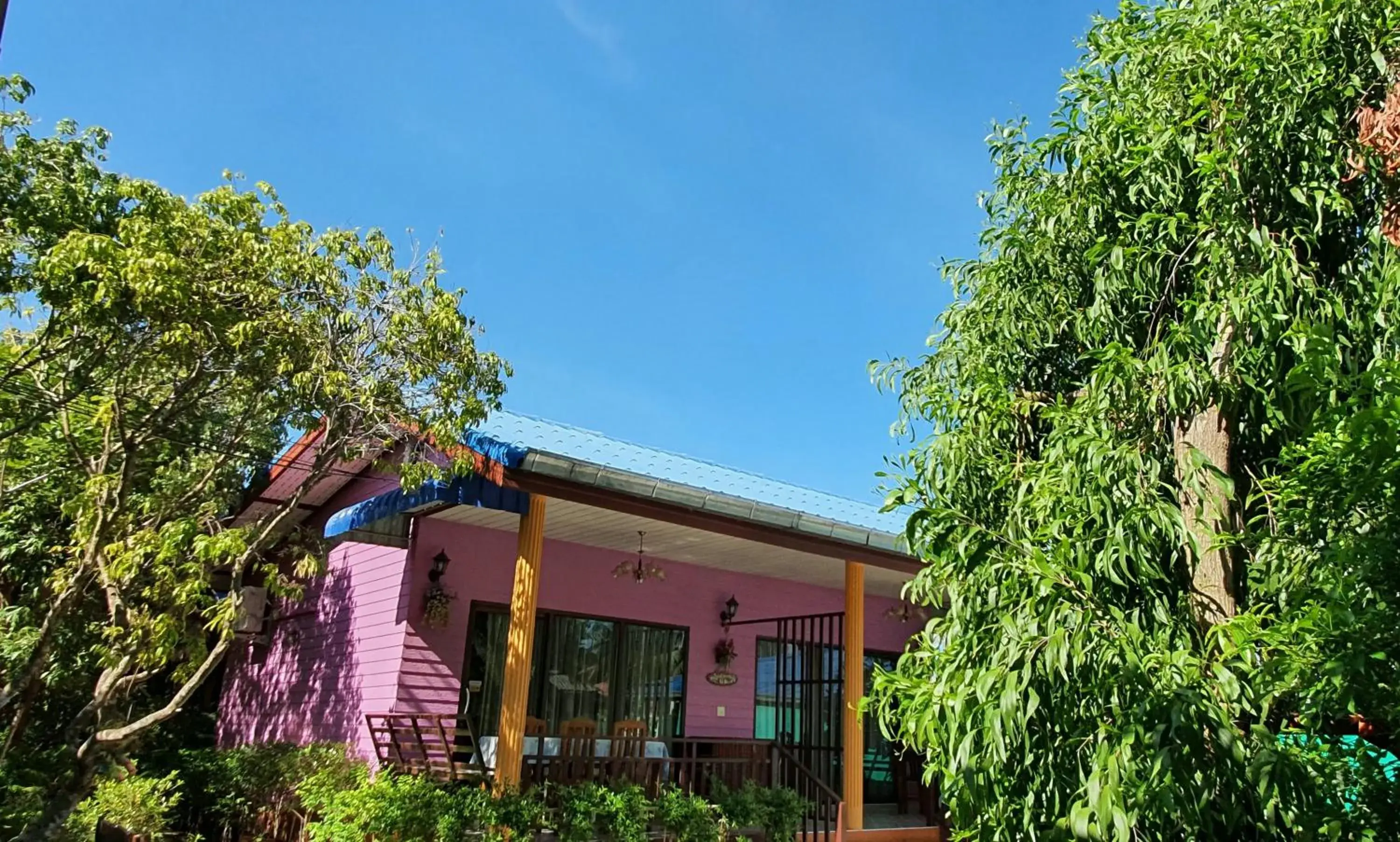 Deluxe King Room - single occupancy in Warakorn Baansuan Amphawa Deluxe King Room - single occupancy in Warakorn Baansuan Amphawa