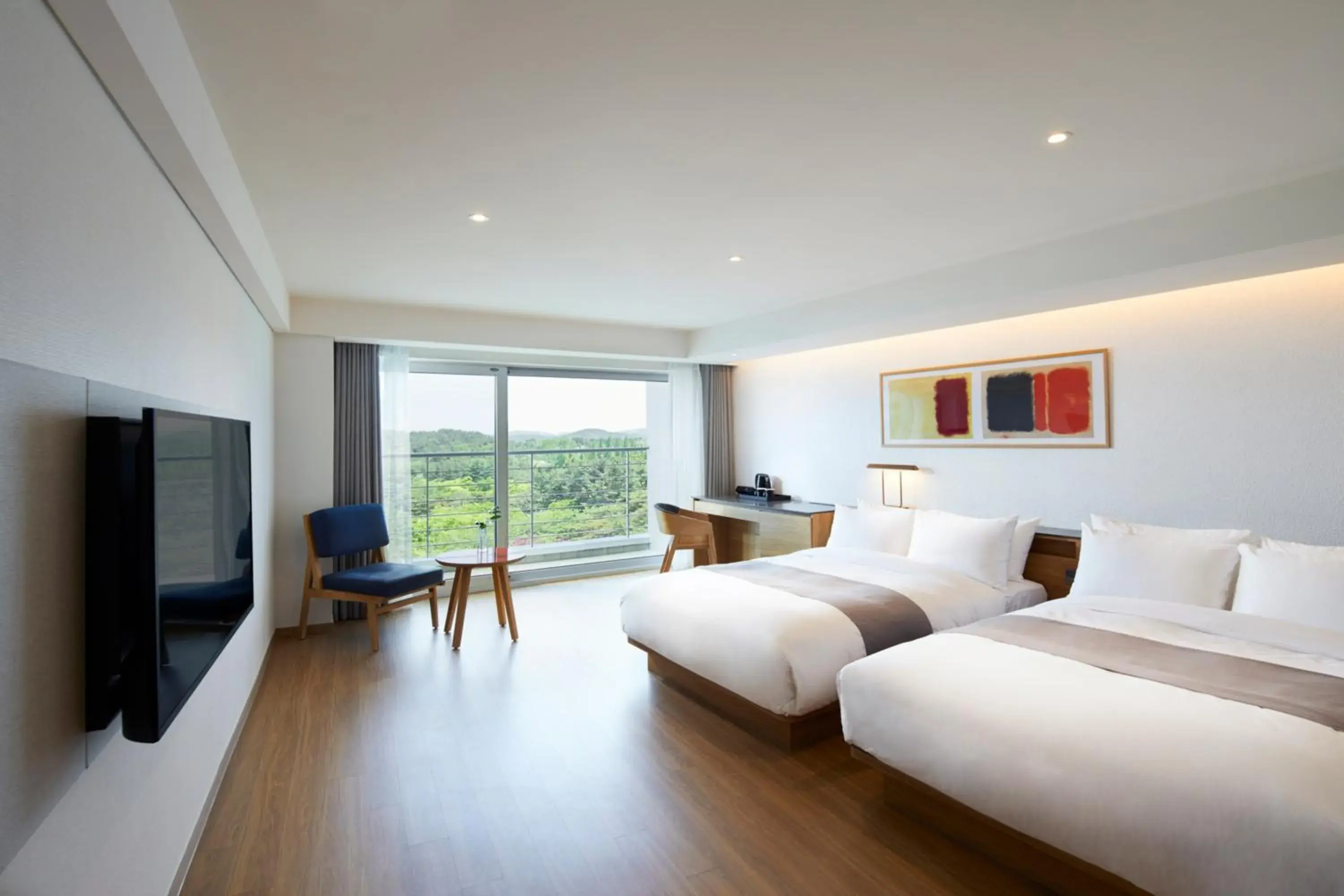 Family Room with Mountain View with 2pax's breakfasts in Lahan Select Gyeongju Family Room with Mountain View with 2pax's breakfasts in Lahan Select Gyeongju