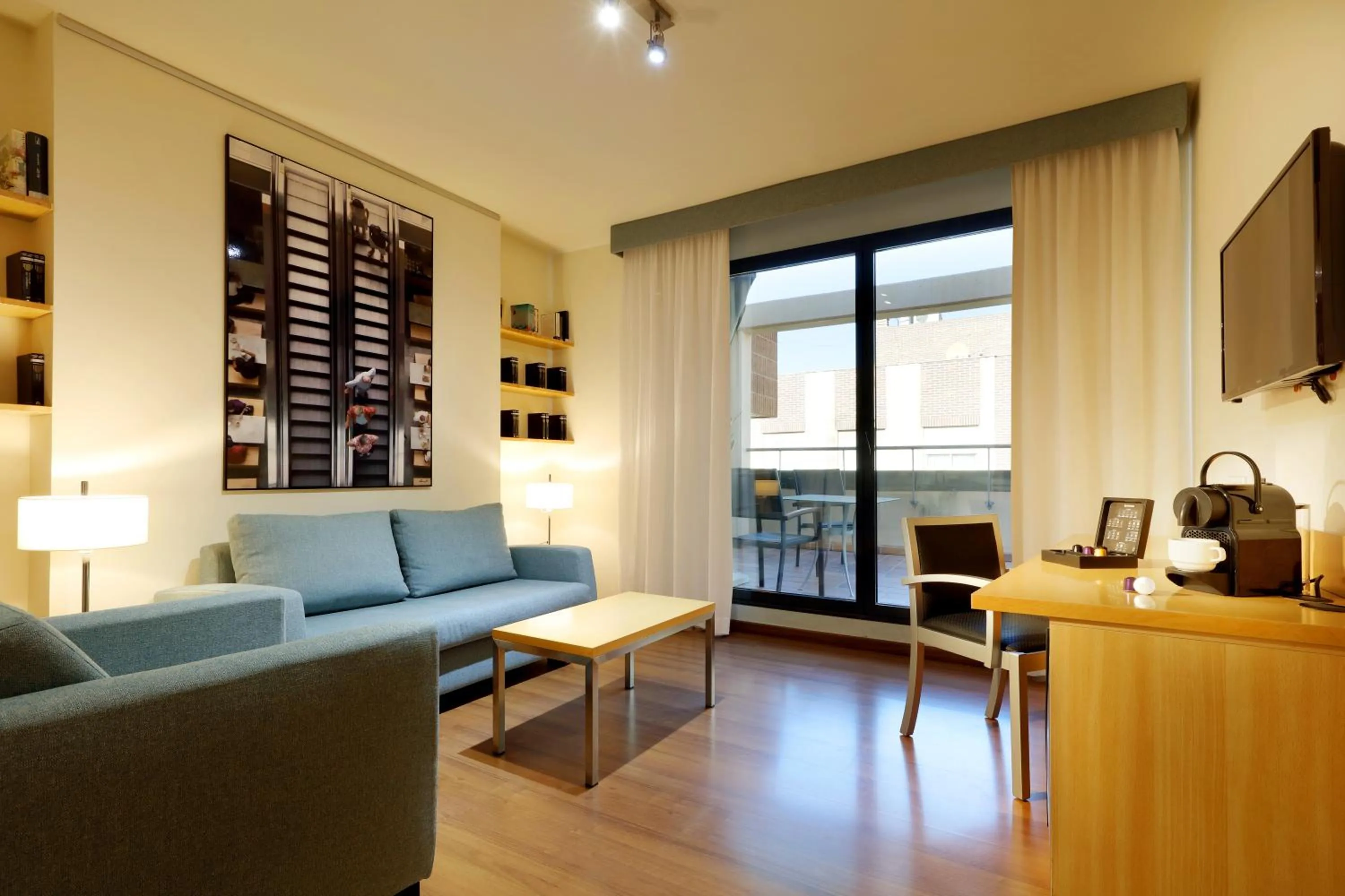 TV and multimedia in Eurostars Centrum Alicante