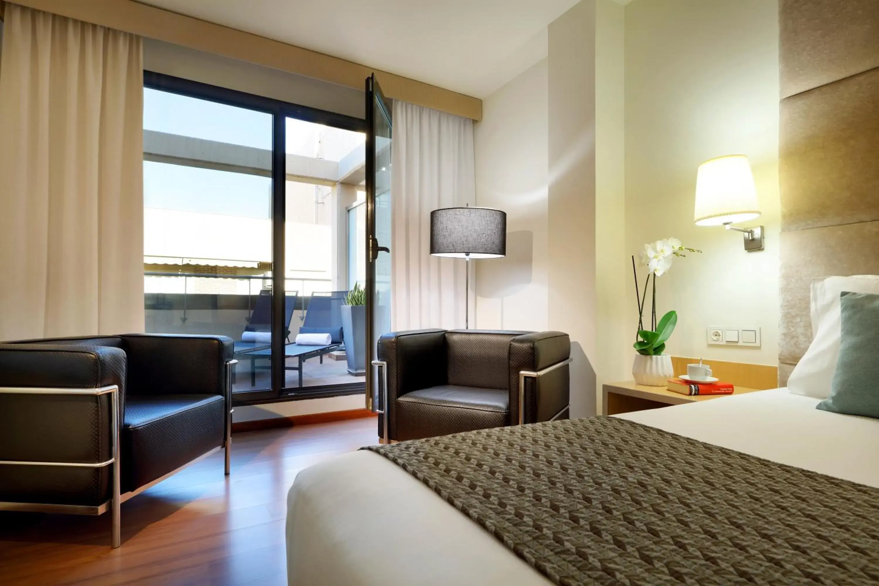 Junior Suite in Eurostars Centrum Alicante Junior Suite in Eurostars Centrum Alicante