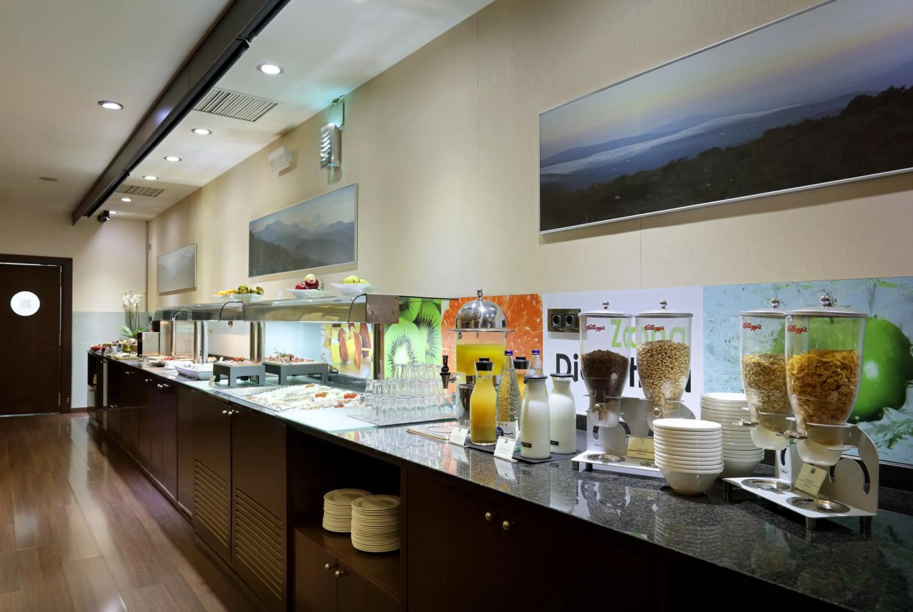 Buffet breakfast in Eurostars Centrum Alicante