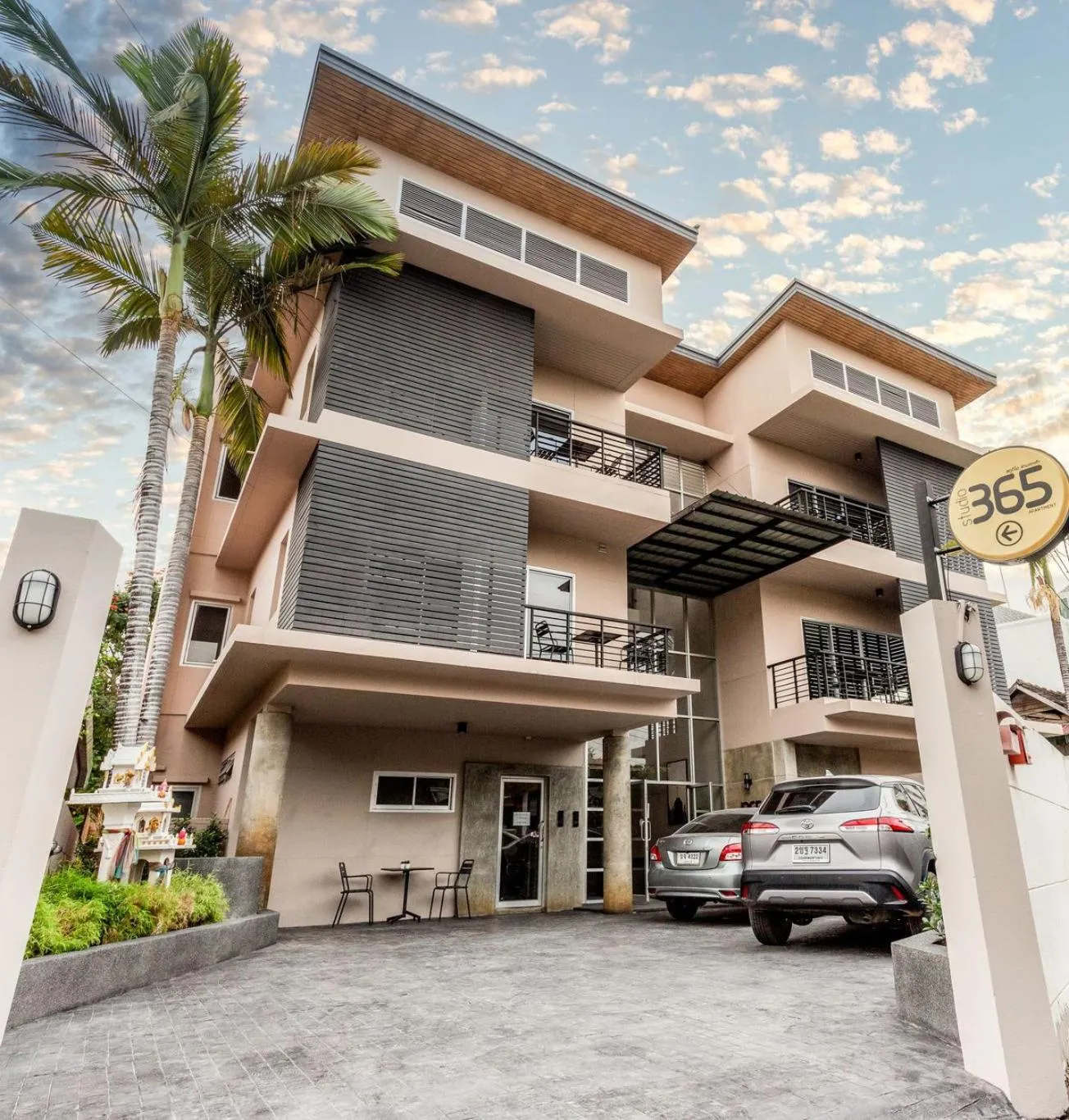 Property building in Studio 365 Serviced Apartments