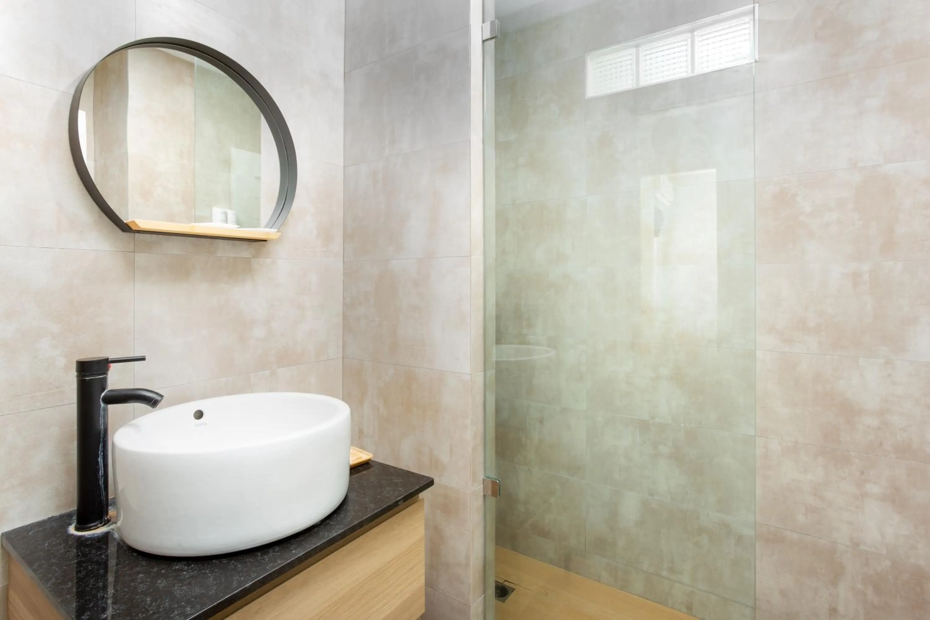 Bathroom in Studio 365 Serviced Apartments