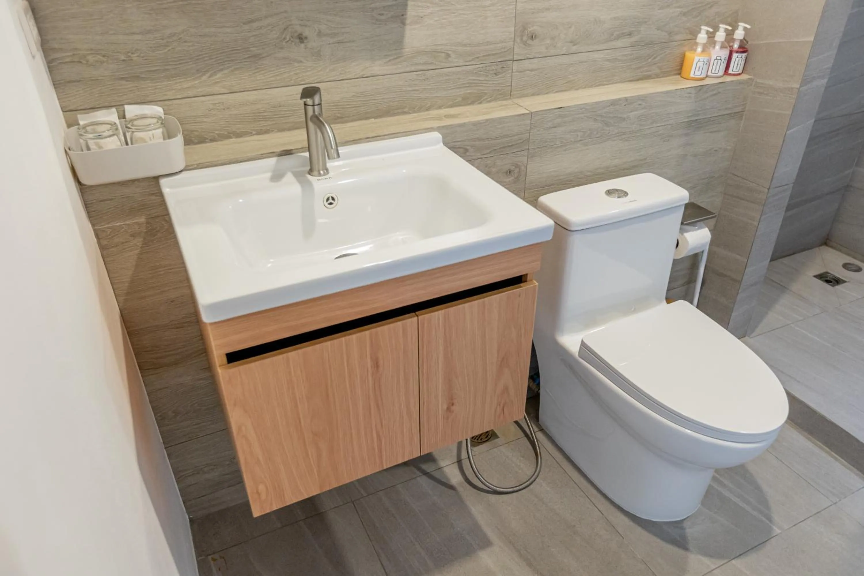 Bathroom in Studio 365 Serviced Apartments