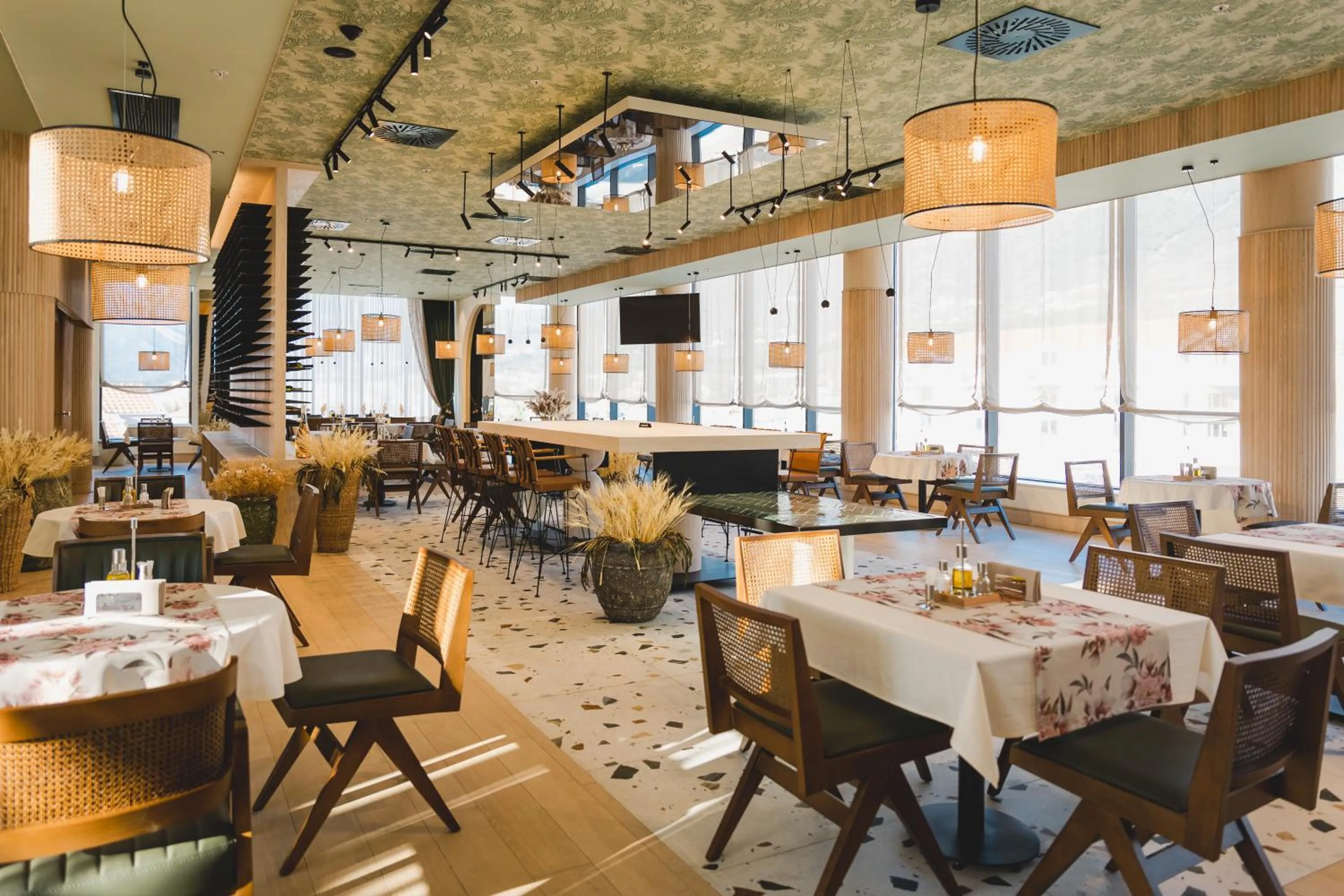 Restaurant/places to eat in Hotel Aurel Coast