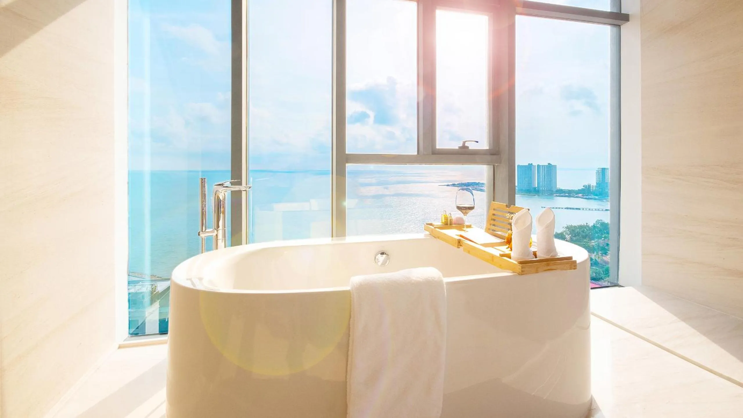 Toilet in Won Majestic Hotel Cambodia