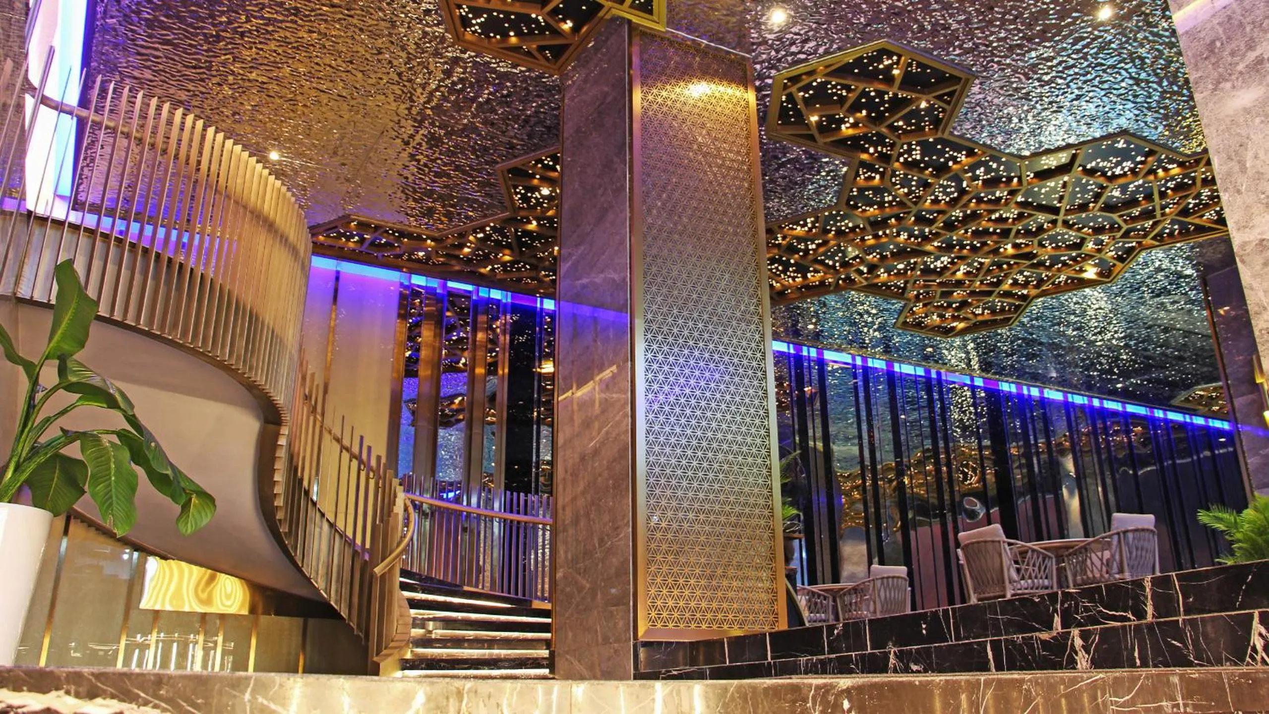 Swimming pool in Won Majestic Hotel Cambodia