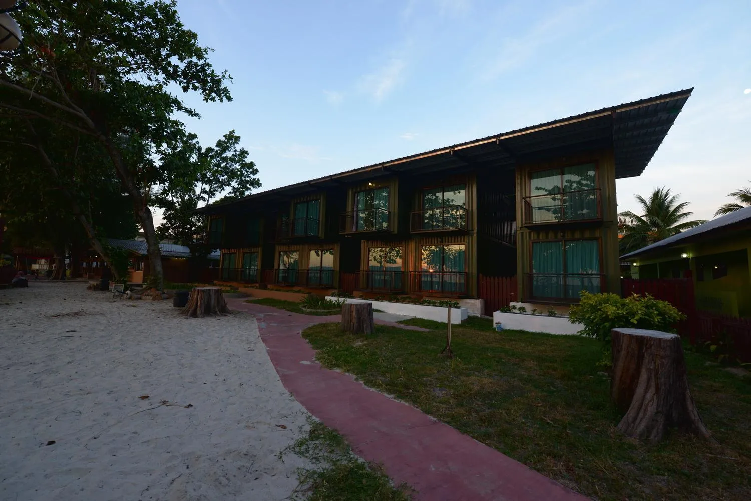 Delta Chenang Resort