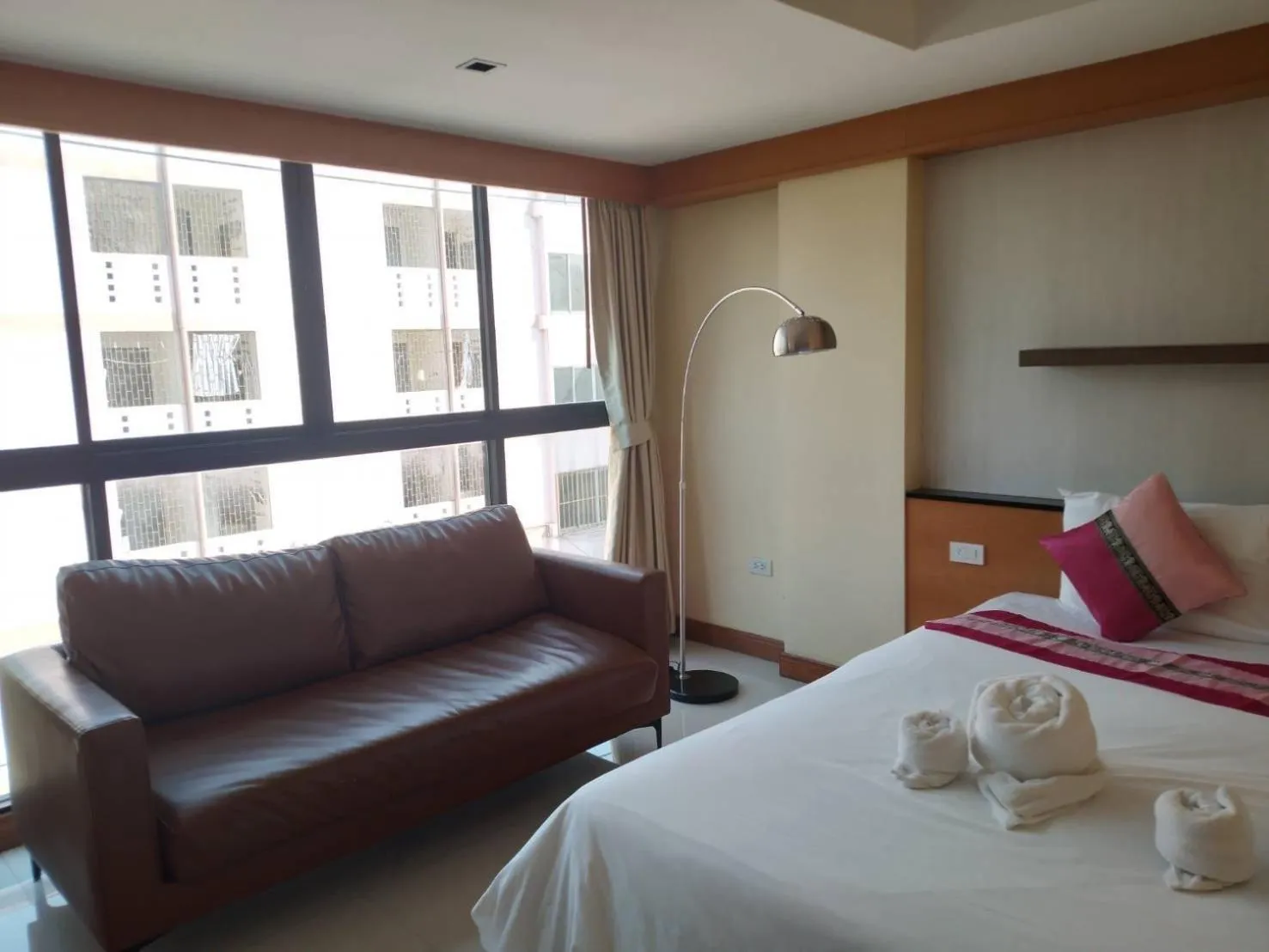Bed in L18 residence แอลสิบแปด เรสซิเดนซ์