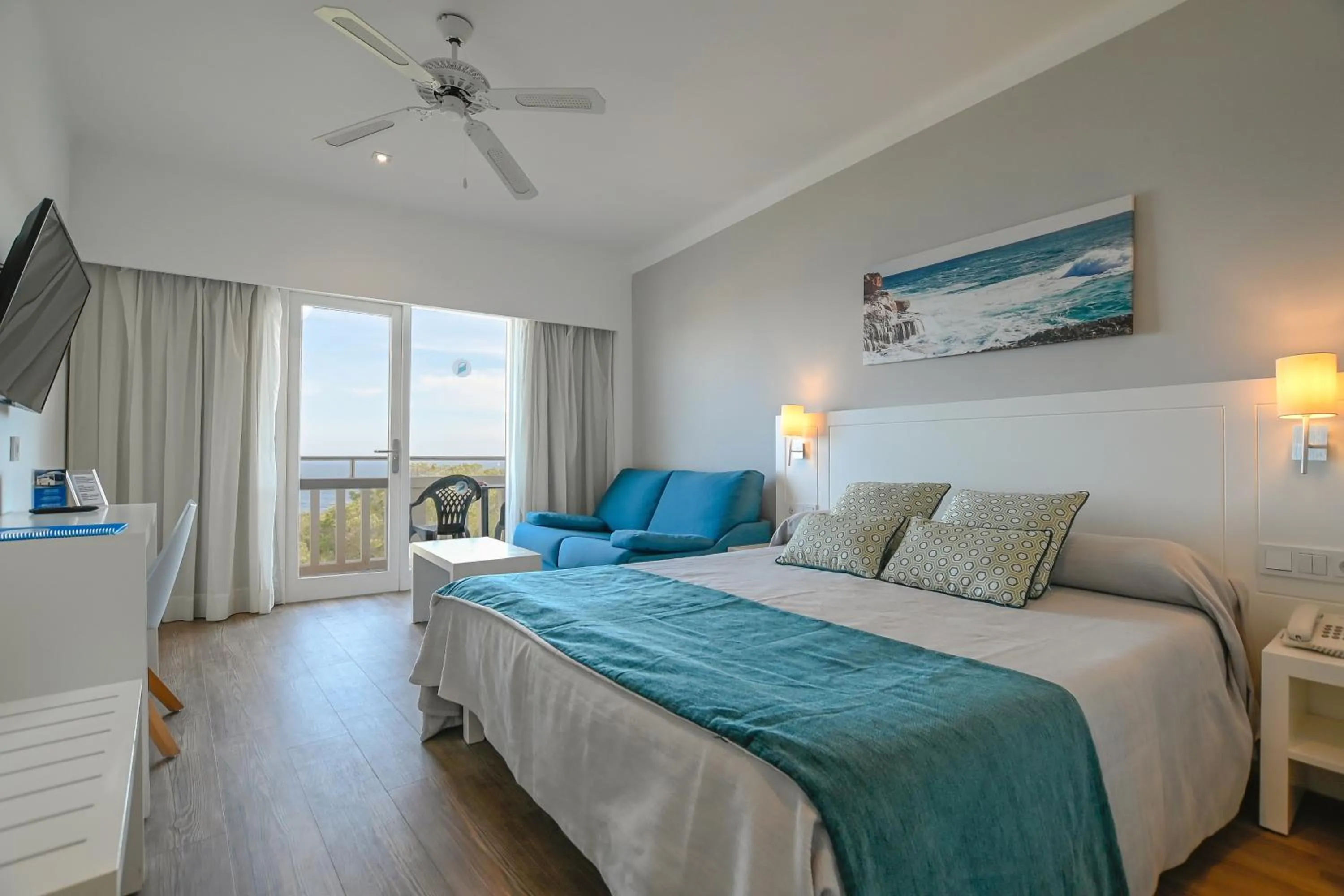 Bedroom, Bed in Hotel Pinos Playa