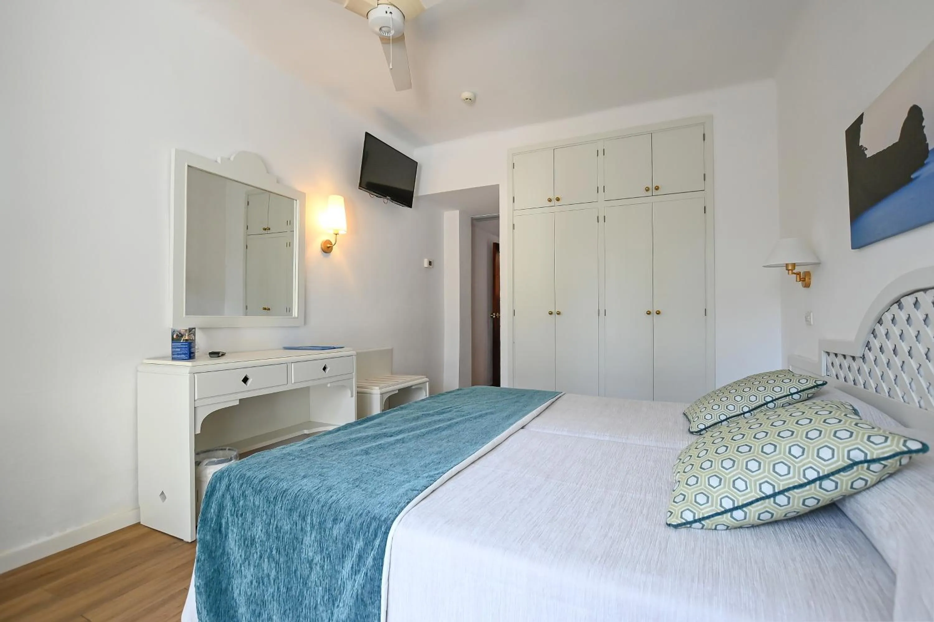 Bed in Hotel Pinos Playa