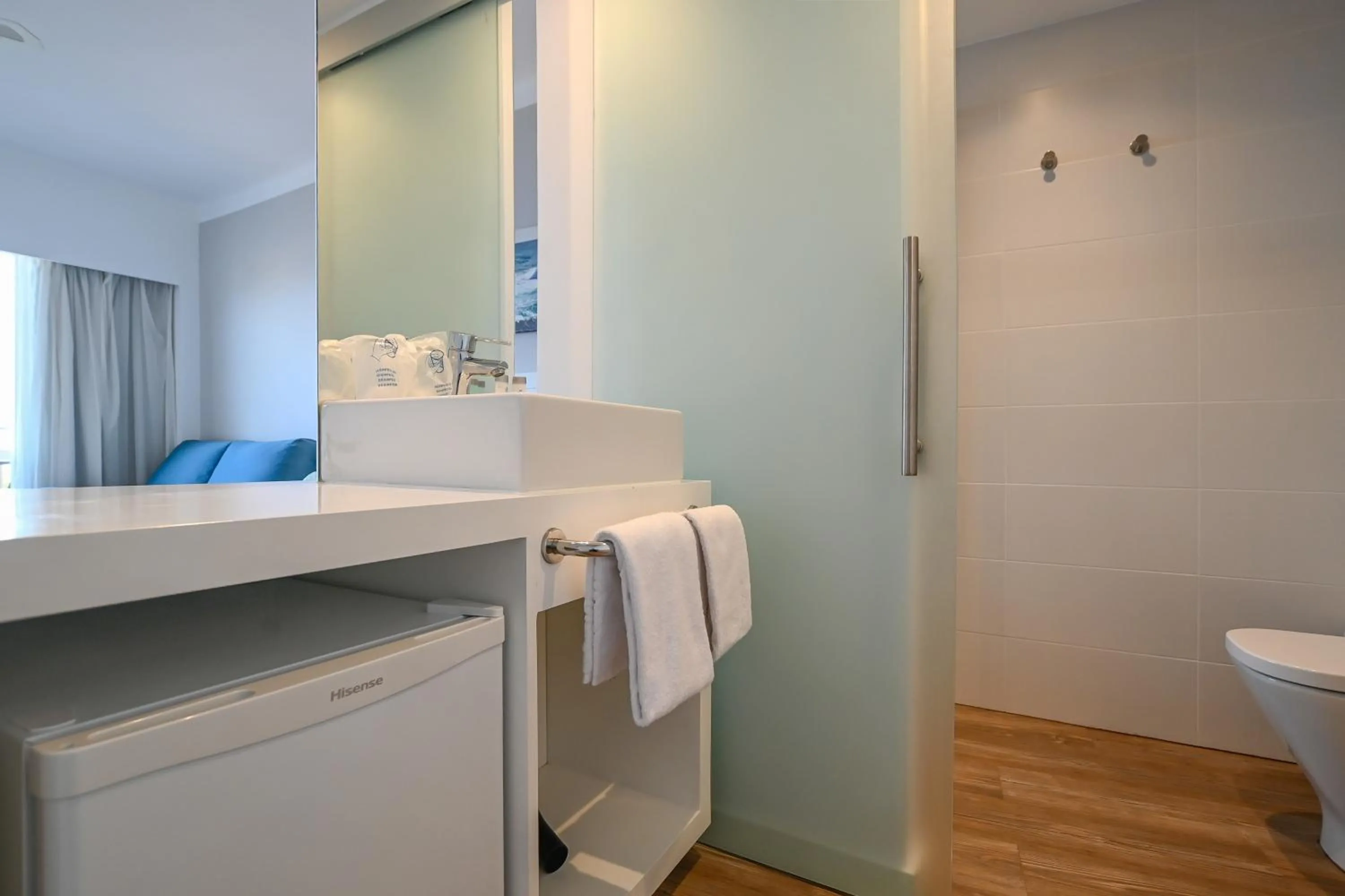 Bathroom in Hotel Pinos Playa