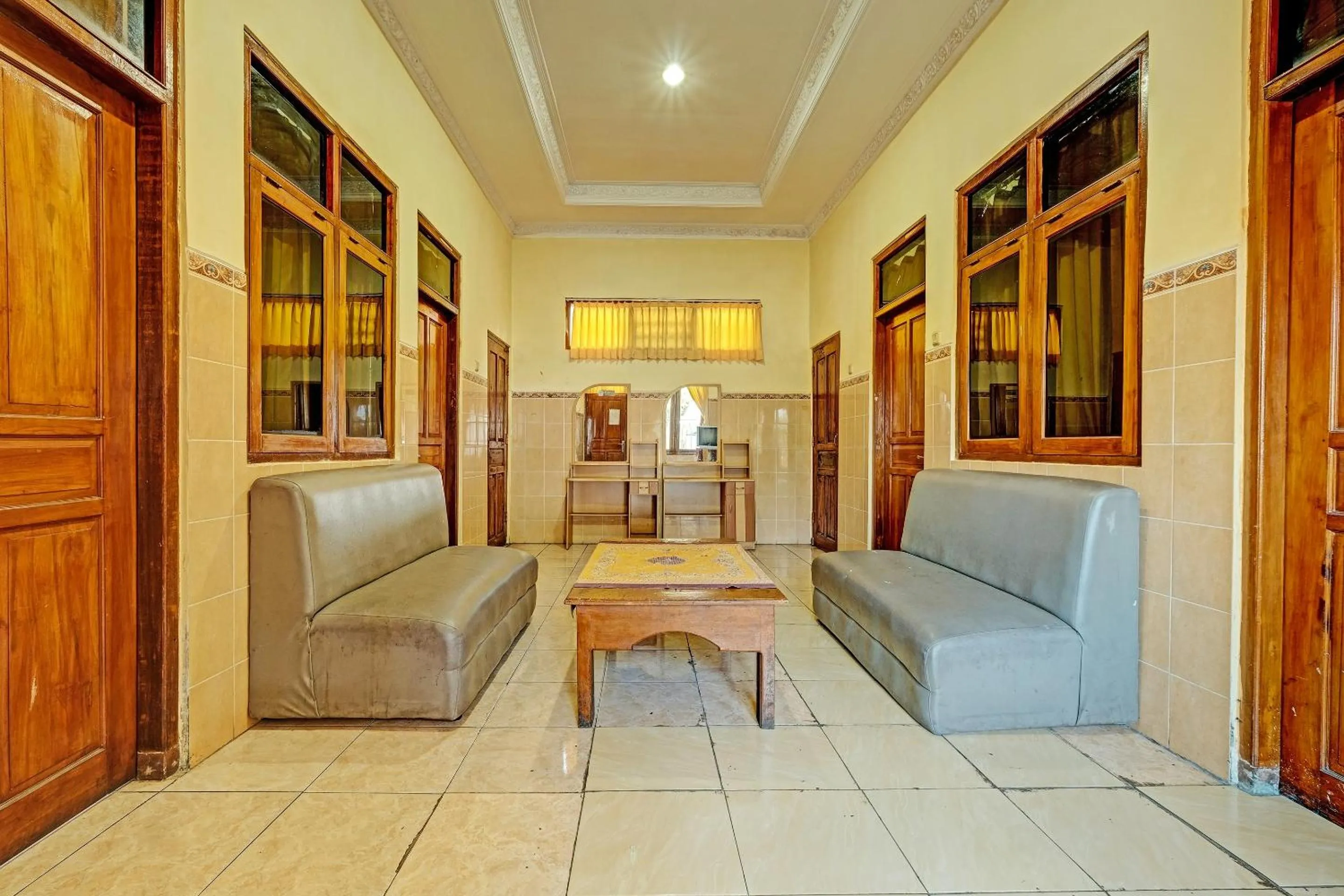 Lobby or reception in OYO Life 91677 Hotel Citra Dewi 3
