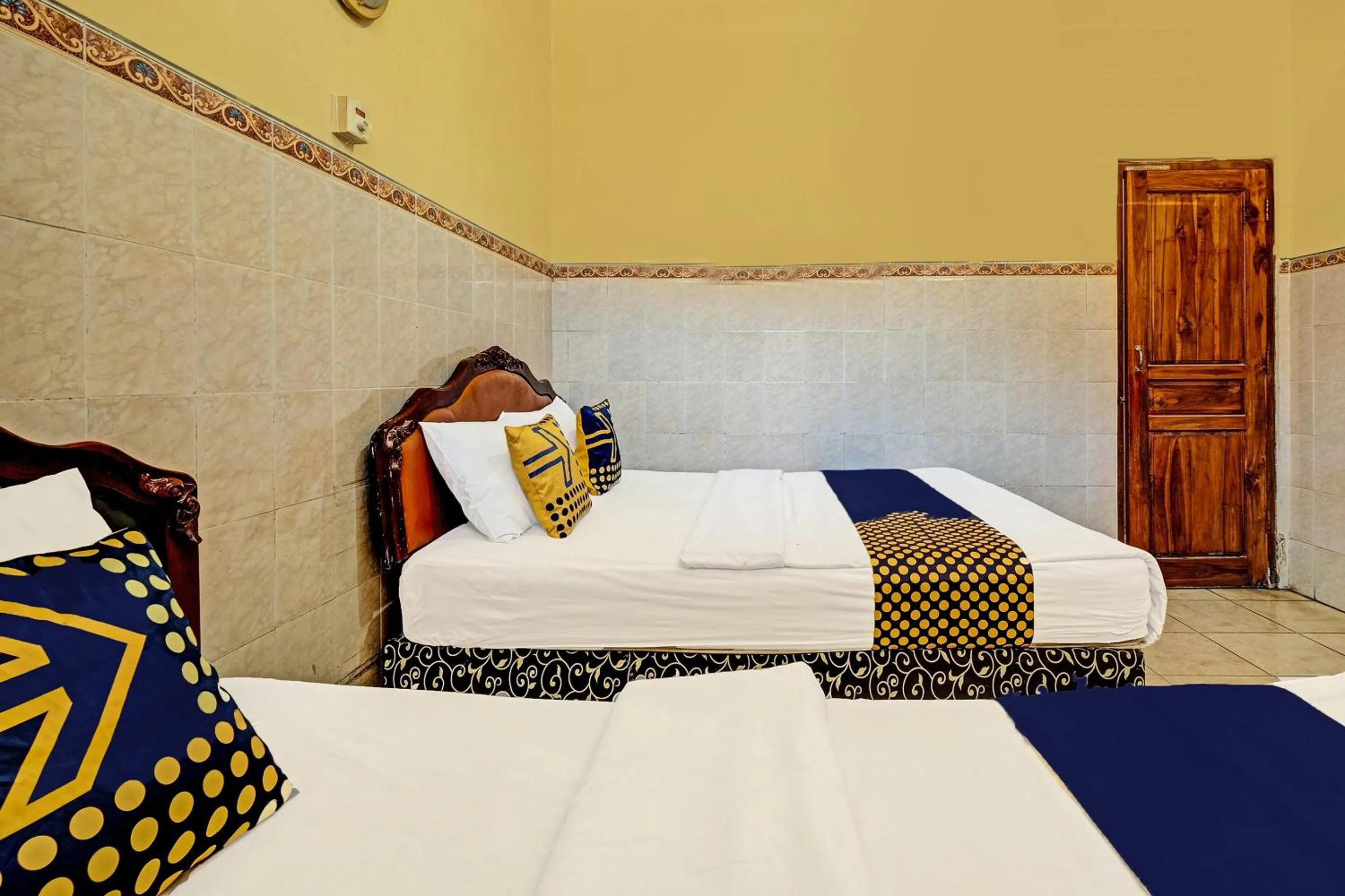 Bedroom, Bed in OYO Life 91677 Hotel Citra Dewi 3