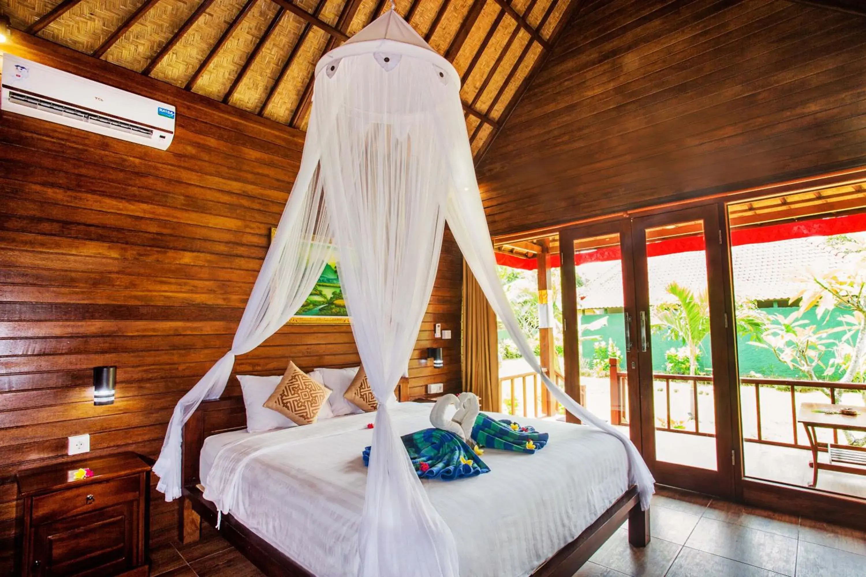 Deluxe Bungalow with Garden View in Taos House Lembongan By DeWizZ Management Deluxe Bungalow with Garden View in Taos House Lembongan By DeWizZ Management