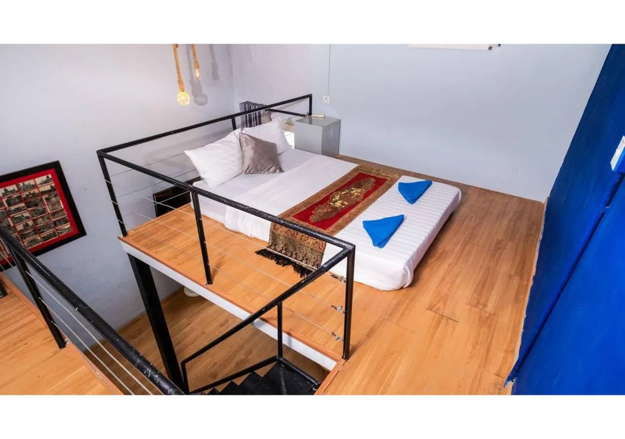 Bedroom, Bed in The Artist Residence