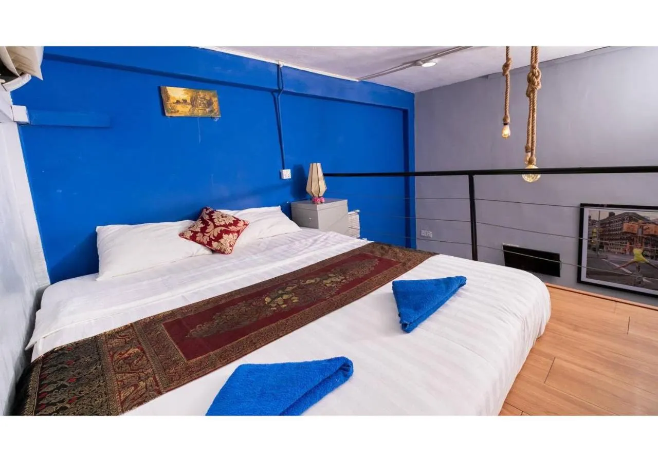 Bedroom, Bed in The Artist Residence