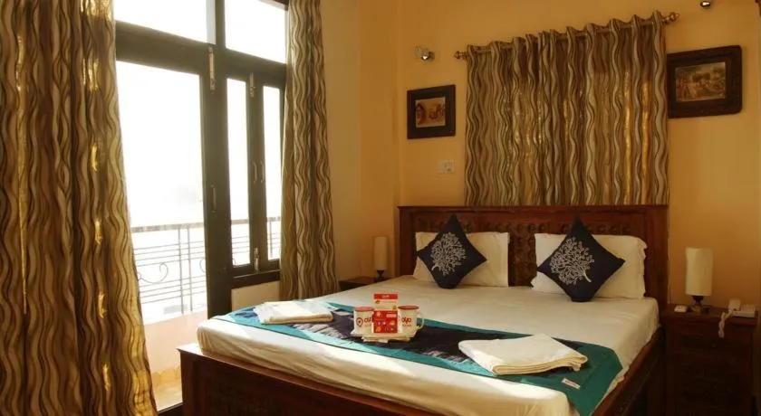 Bed in Ganga Monastery