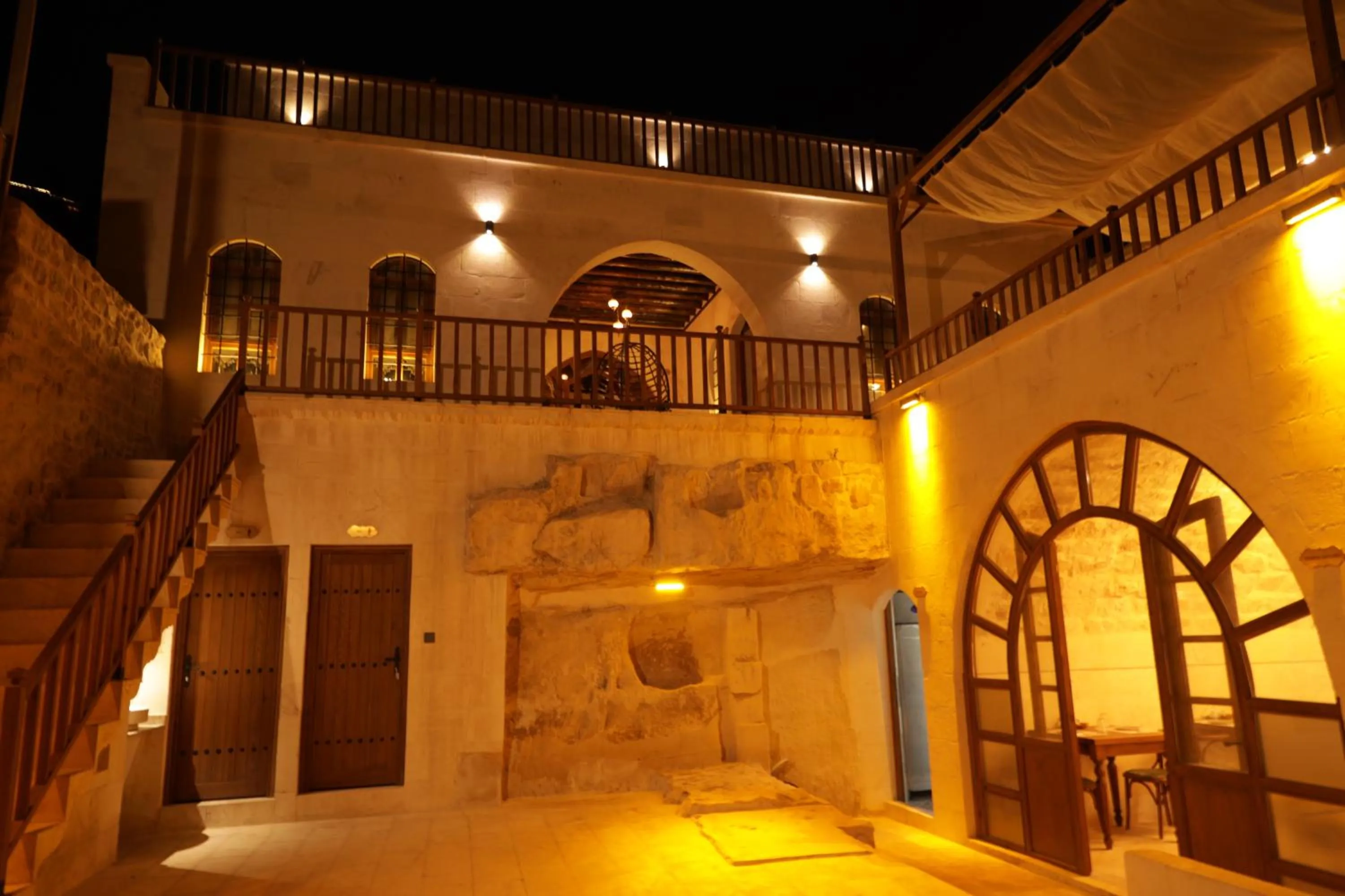 Night in CEVHER KONAĞI