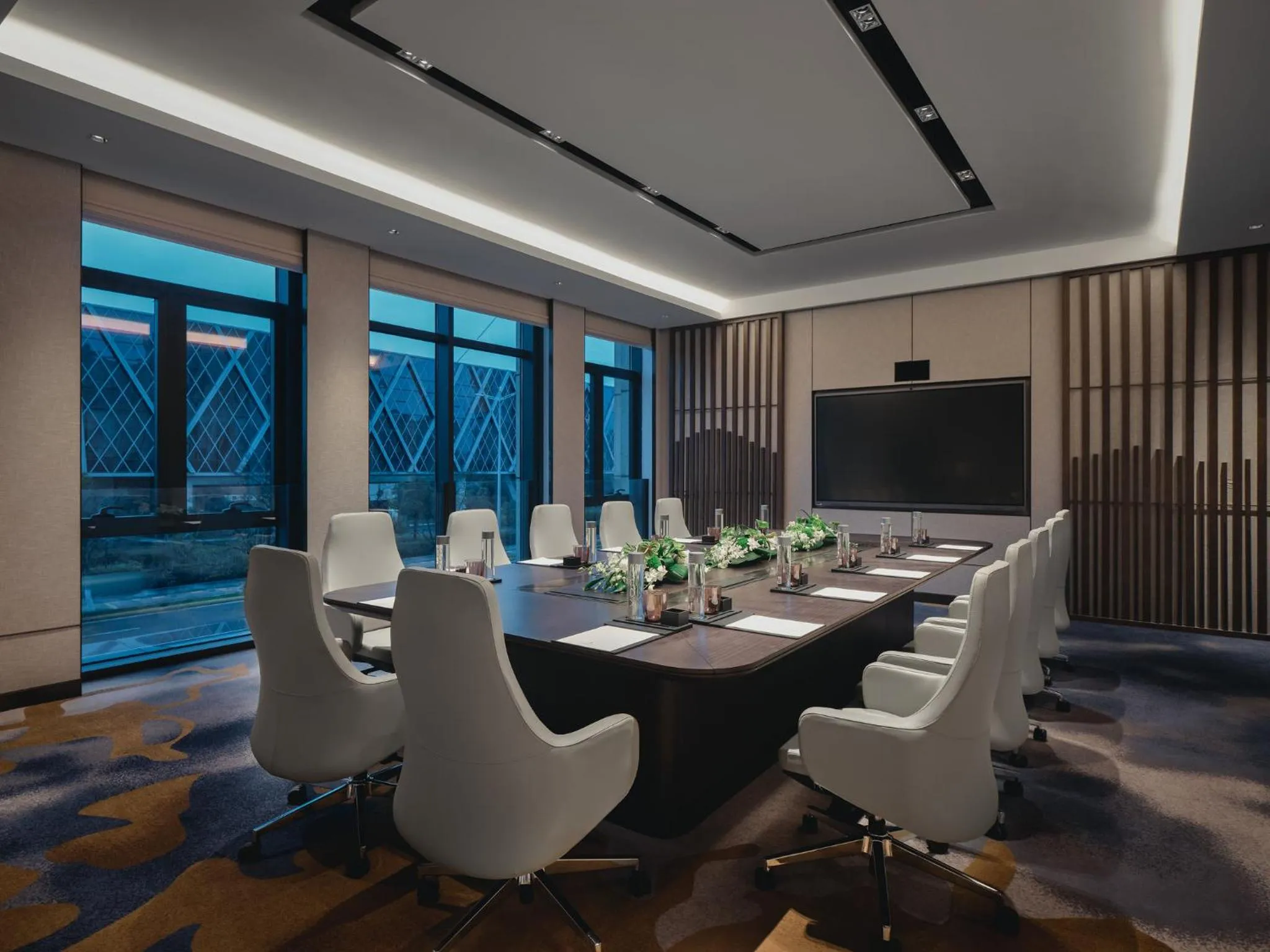 Meeting/conference room in HUALUXE Kunshan Huaqiao, an IHG Hotel