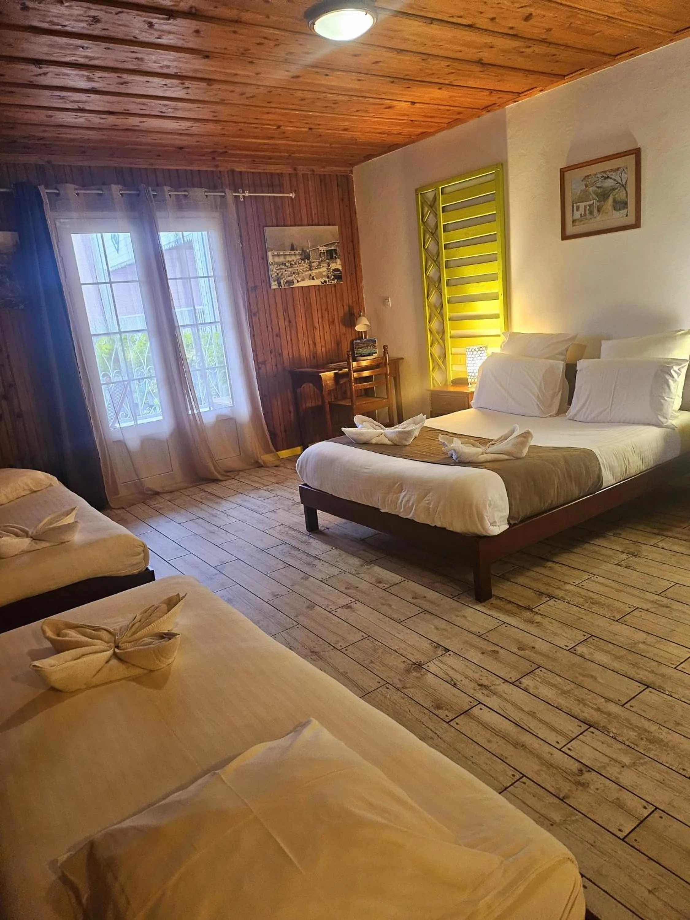 Bed in Hotel Des Neiges