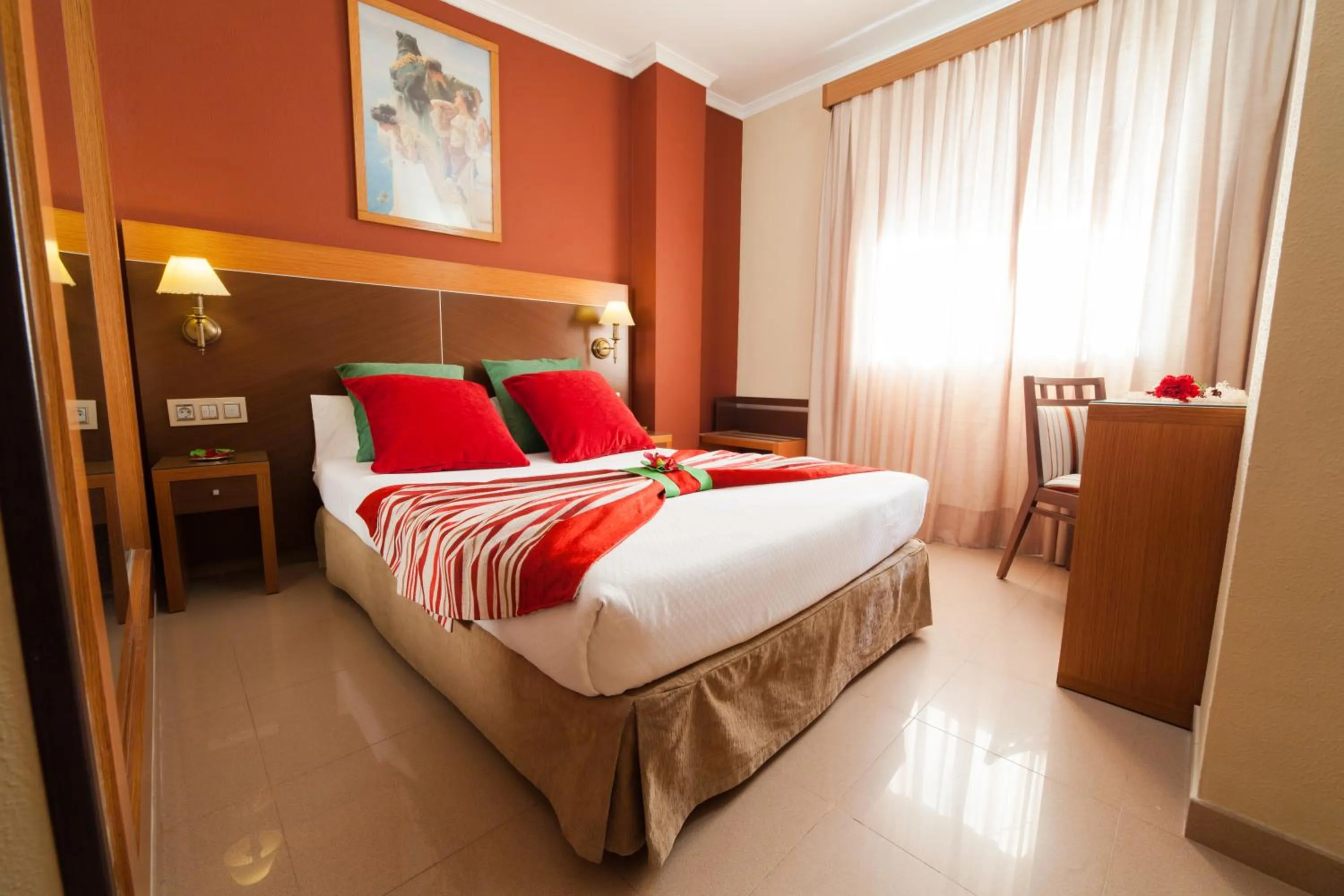 Photo of the whole room, Bed in Hotel Regio 2