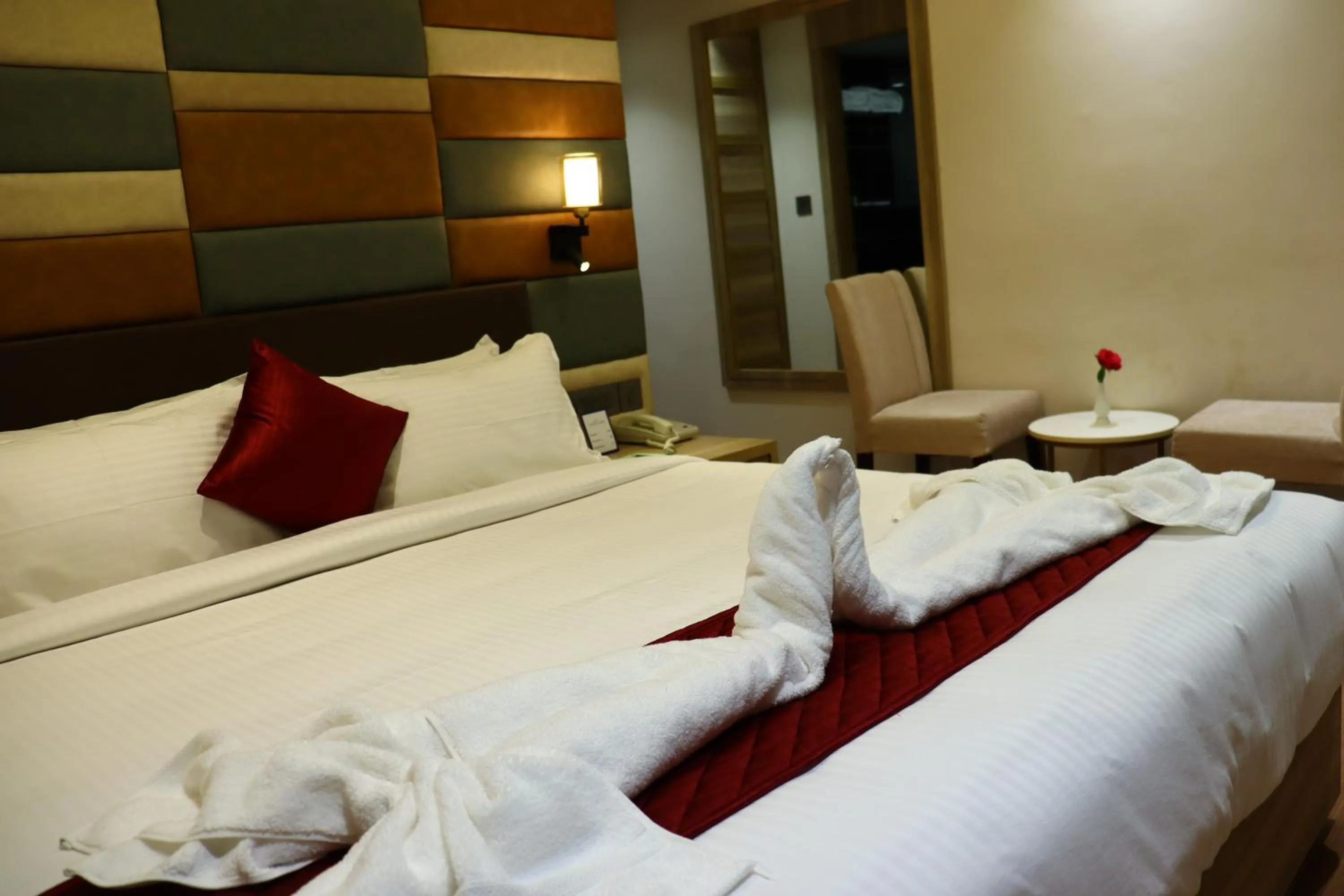 Bed in Capital Park Residency