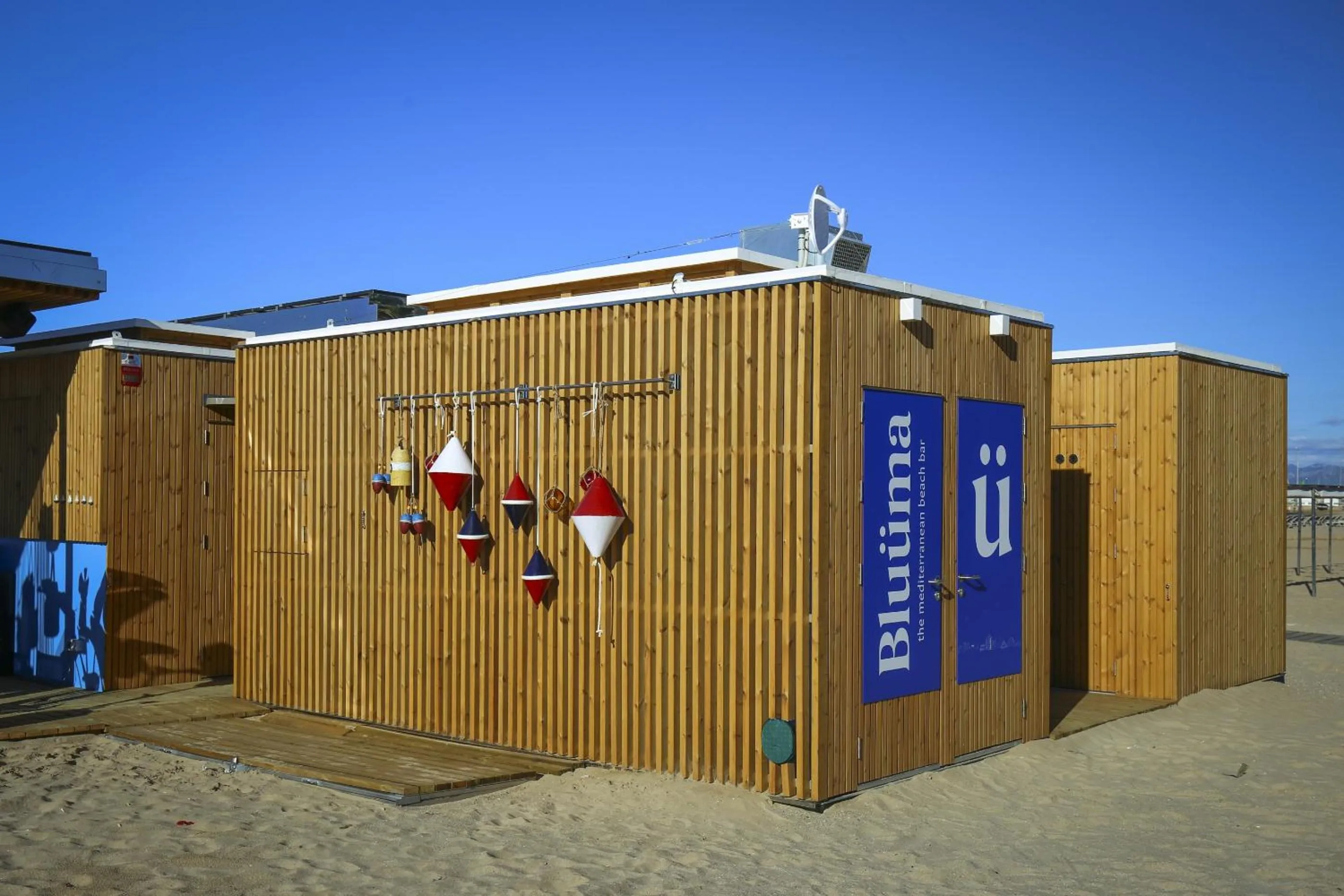 Restaurant/places to eat in Blaumar Hotel