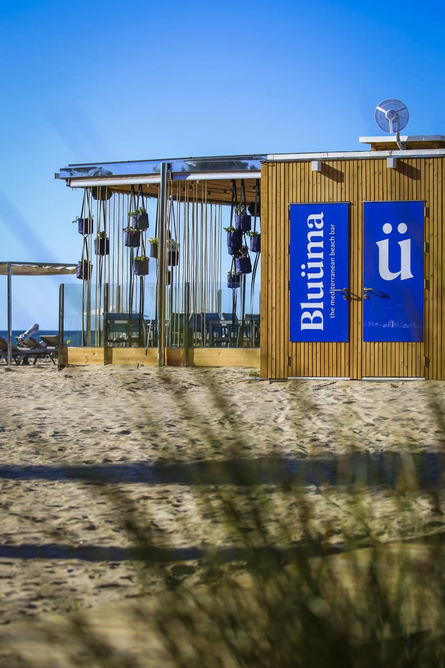 Restaurant/places to eat in Blaumar Hotel