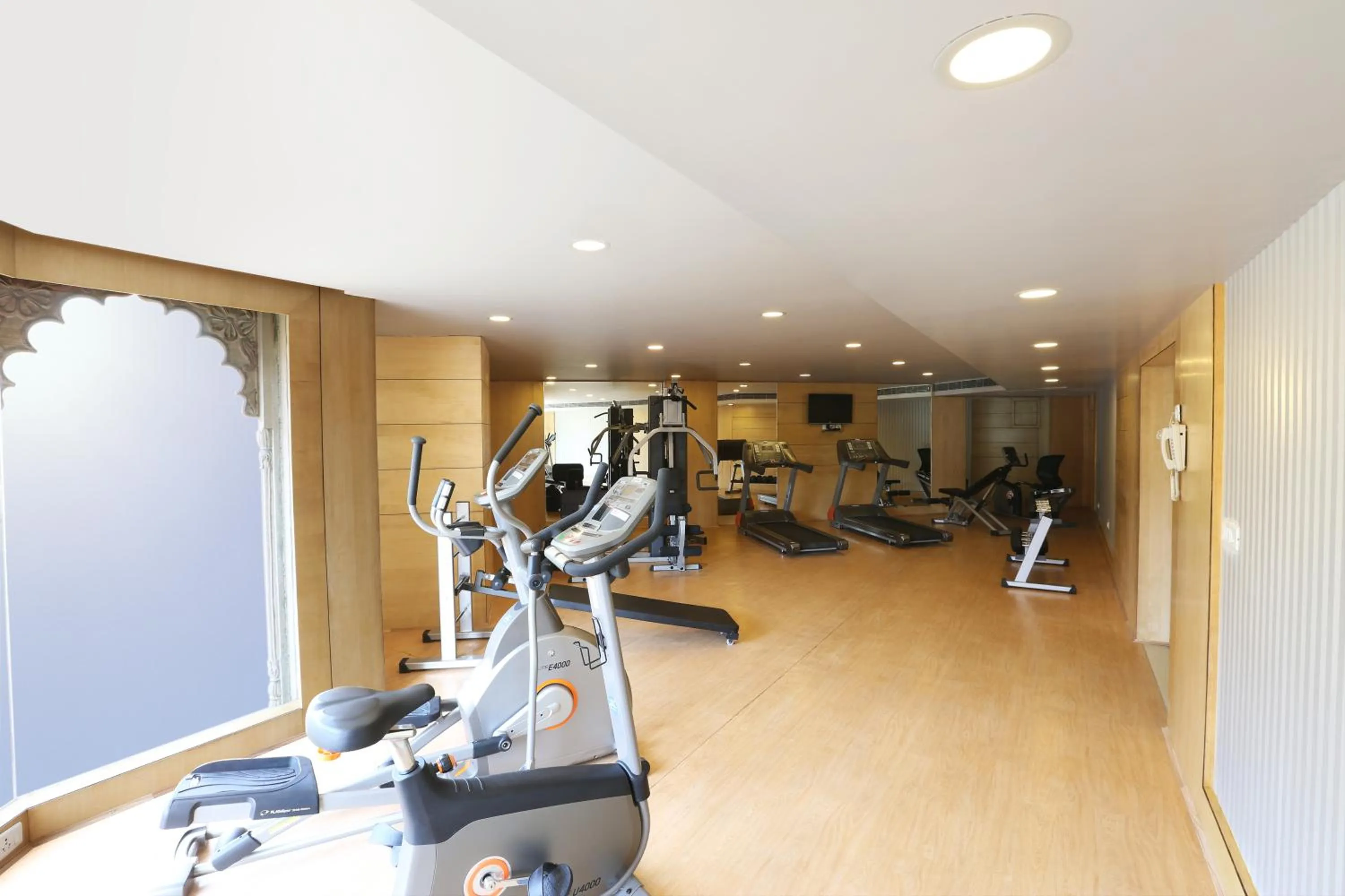 Fitness centre/facilities in Golden Tulip Jaipur City Center