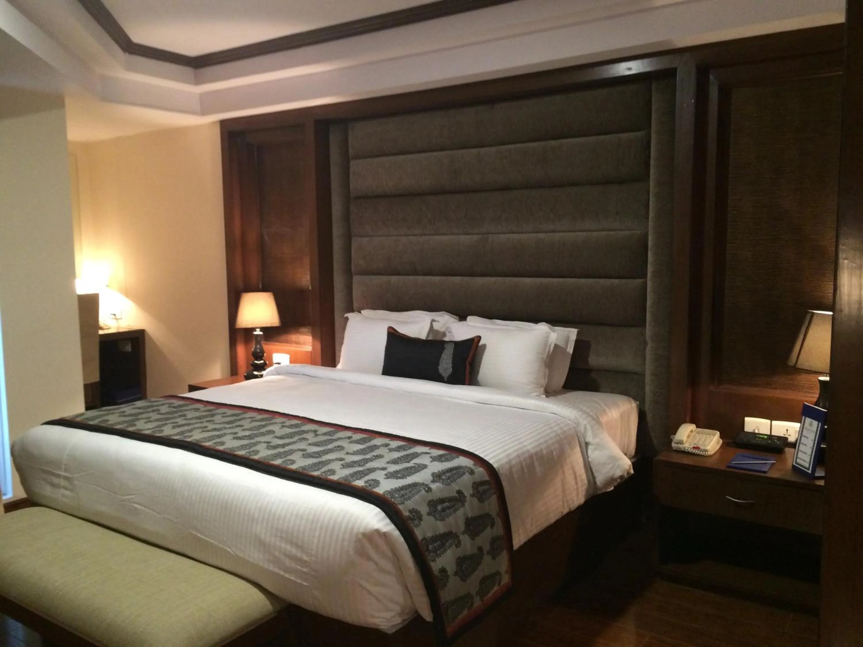 Bed in Golden Tulip Jaipur City Center