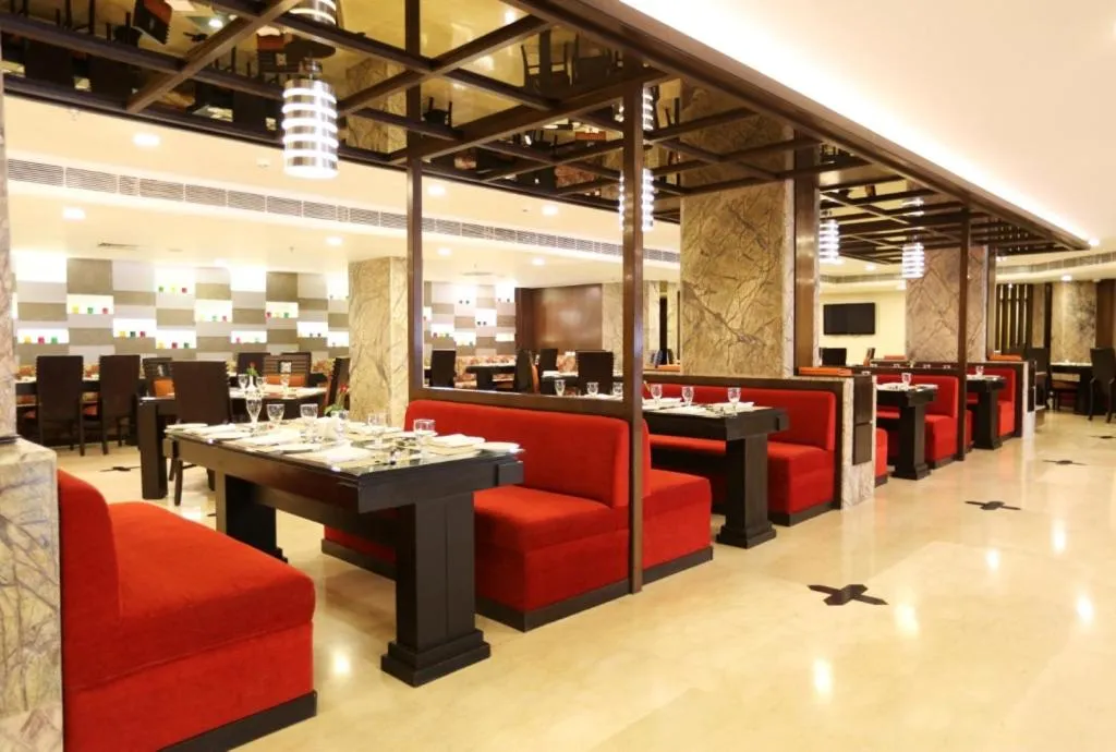 Restaurant/places to eat in Golden Tulip Jaipur City Center