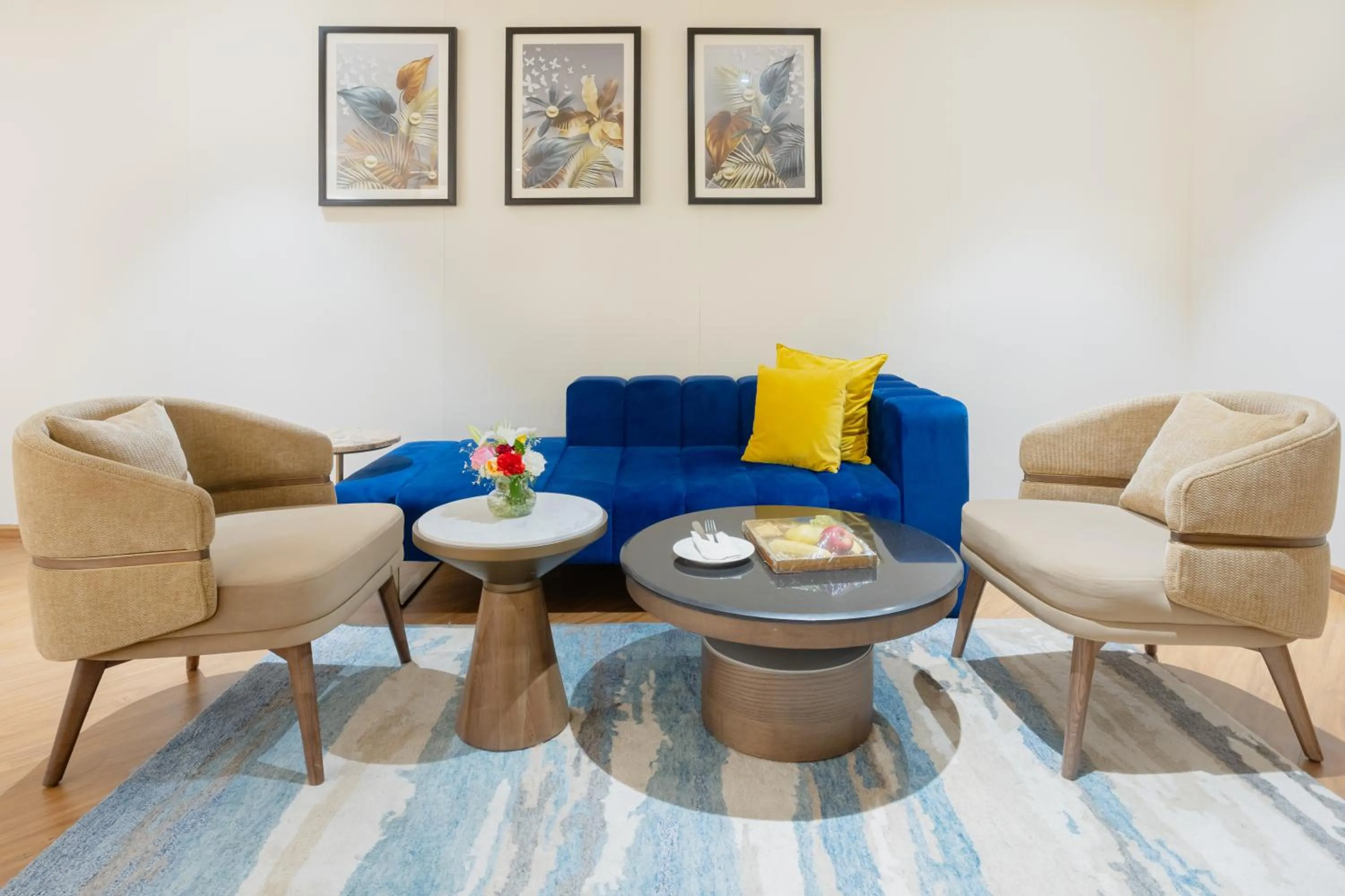 Living room in Golden Tulip Jaipur City Center