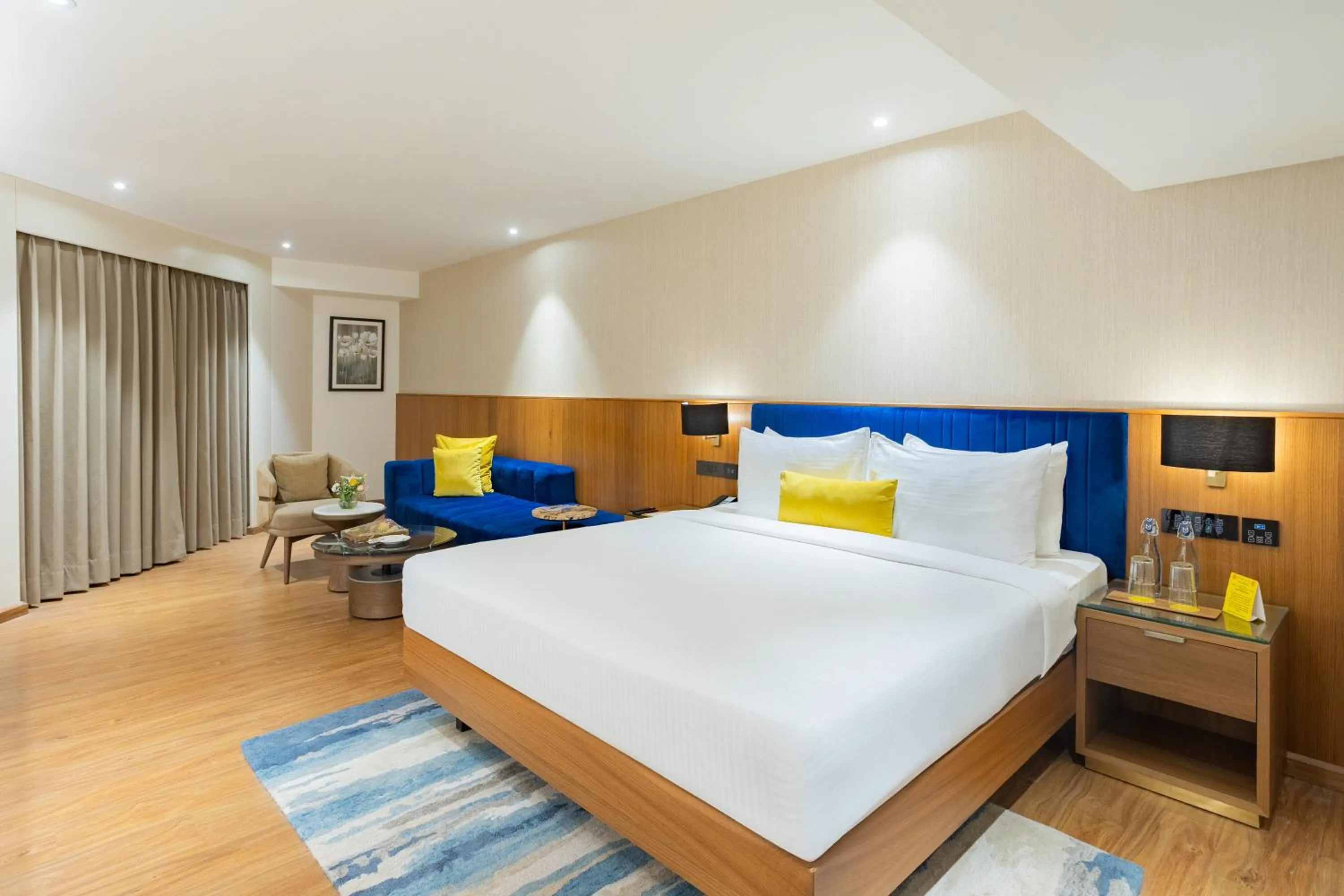 Bedroom, Bed in Golden Tulip Jaipur City Center