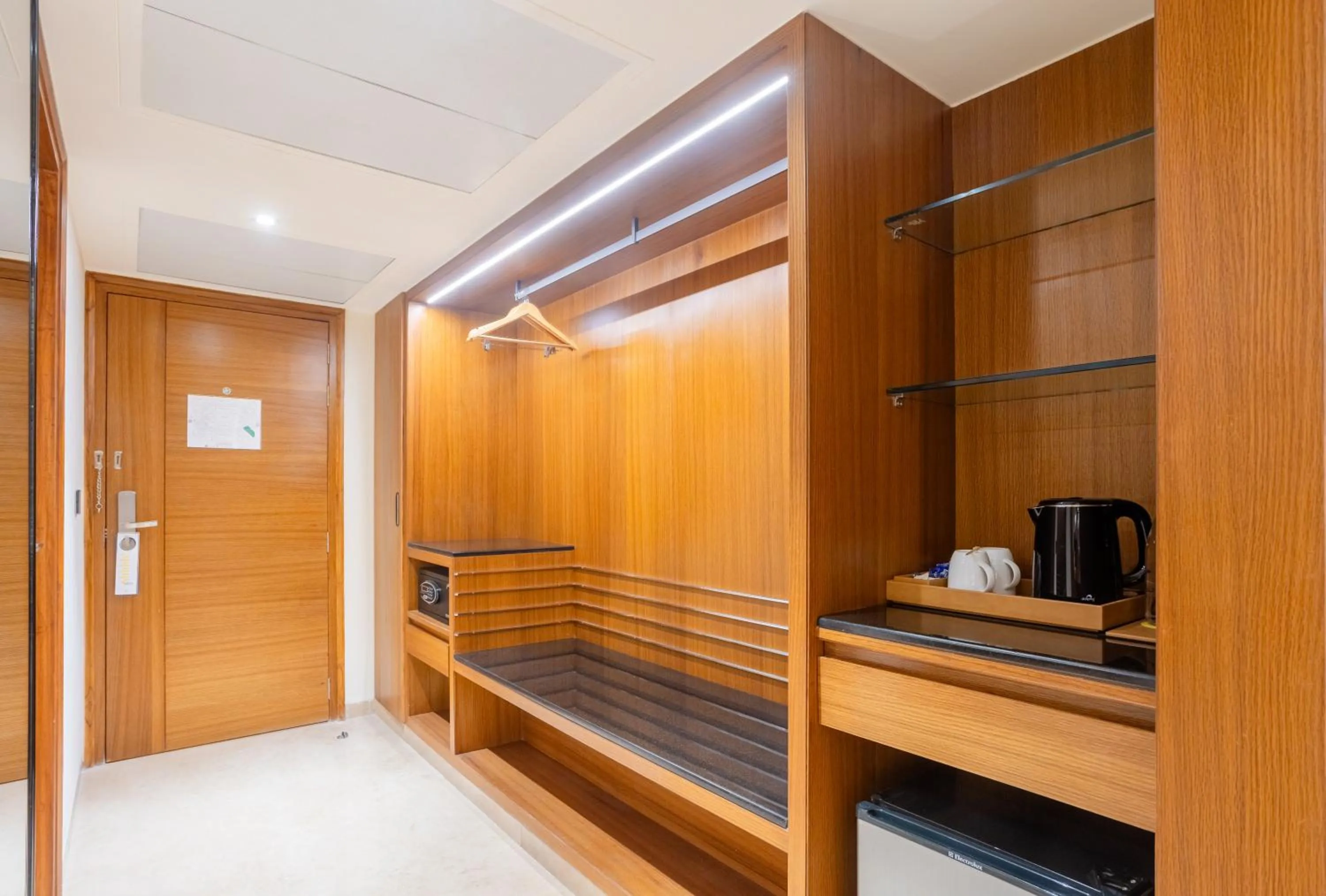 wardrobe in Golden Tulip Jaipur City Center