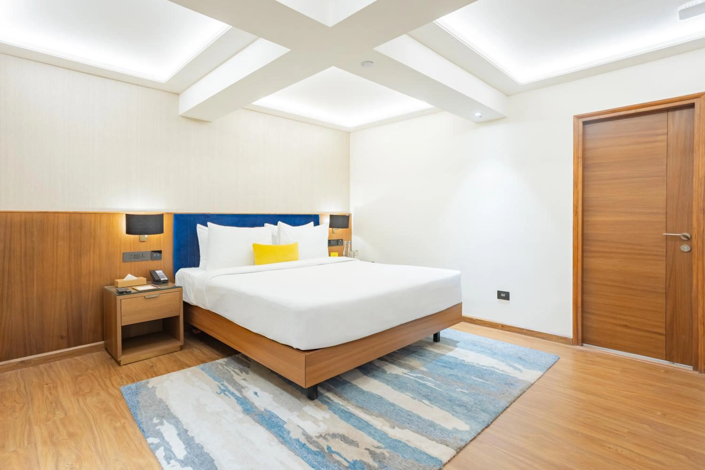 Bedroom, Bed in Golden Tulip Jaipur City Center