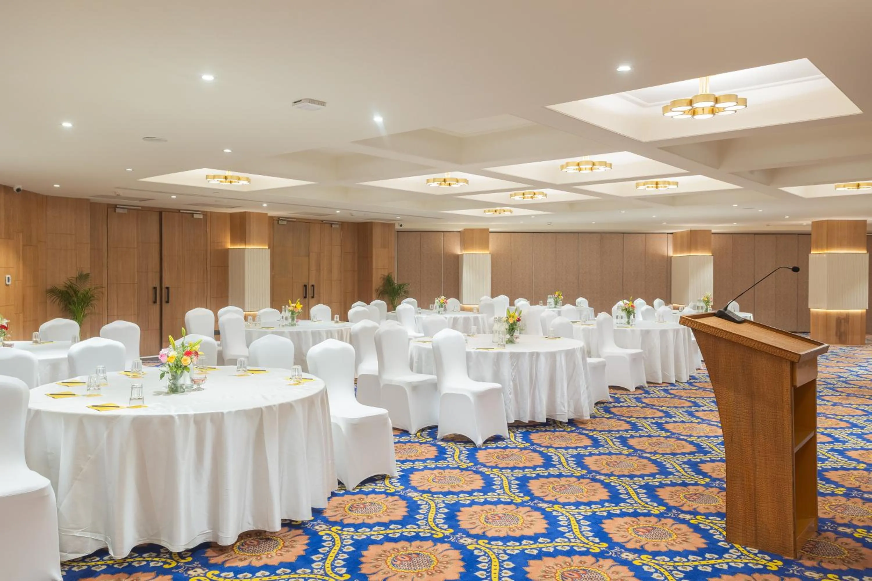 Banquet/Function facilities in Golden Tulip Jaipur City Center