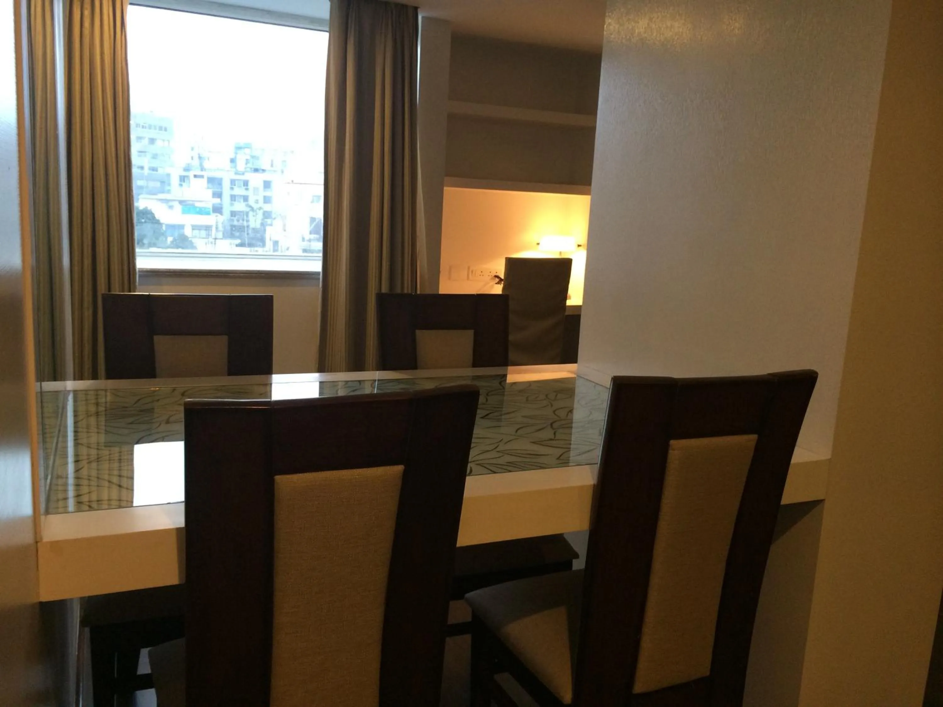 Dining area in Golden Tulip Jaipur City Center