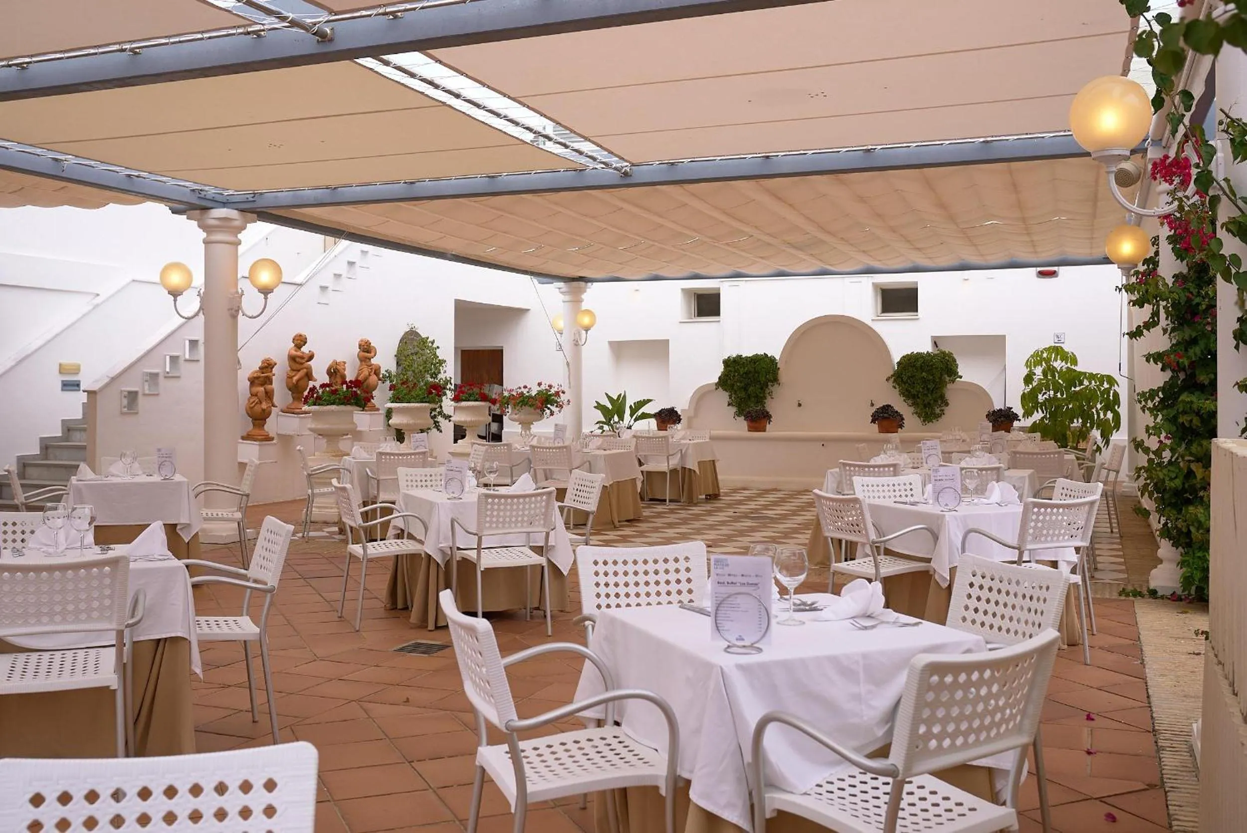 Restaurant/places to eat in Playa de la Luz