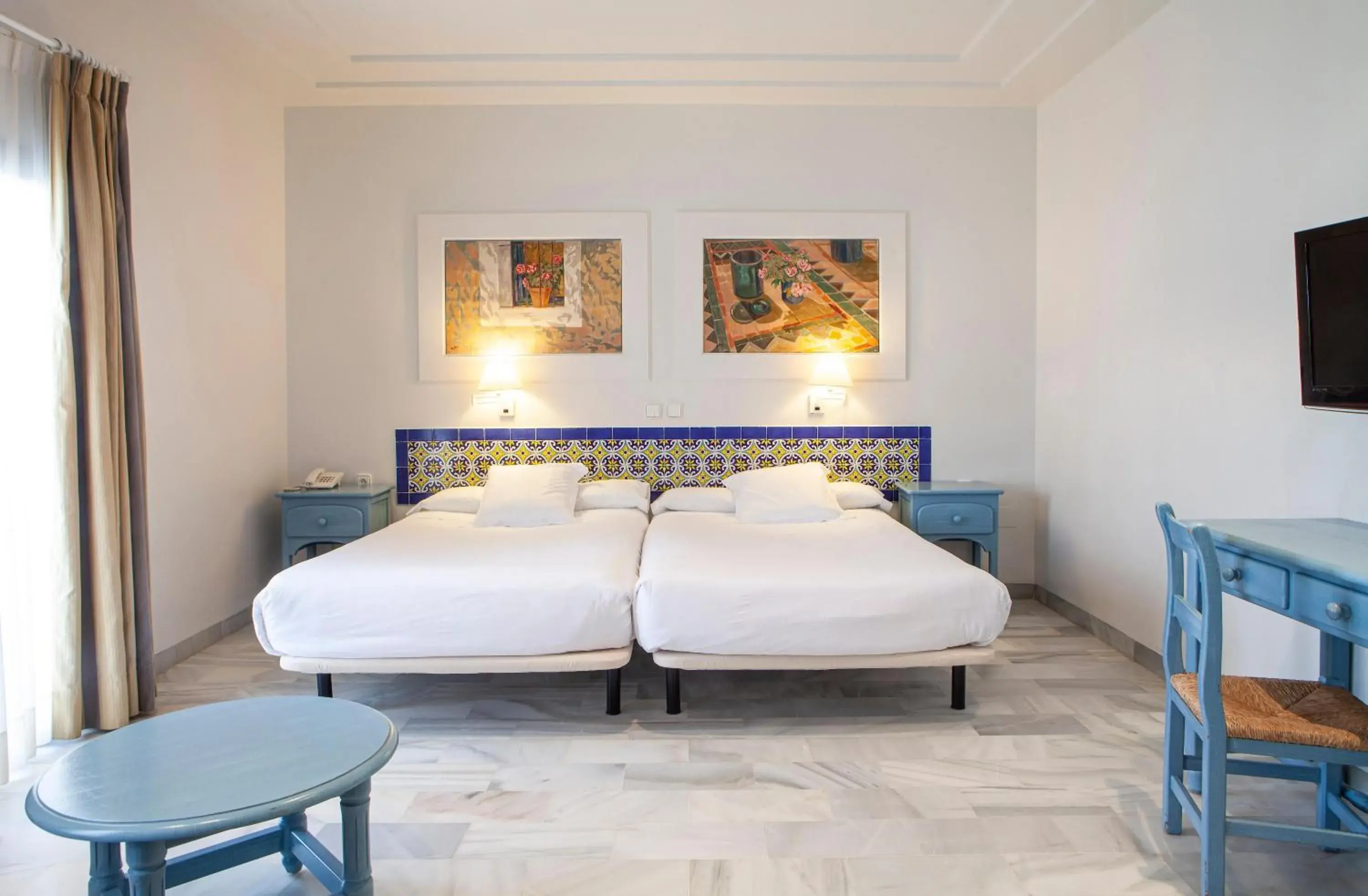 Superior Double Room (2 Adults + 1 Child) in Playa de la Luz Superior Double Room (2 Adults + 1 Child) in Playa de la Luz