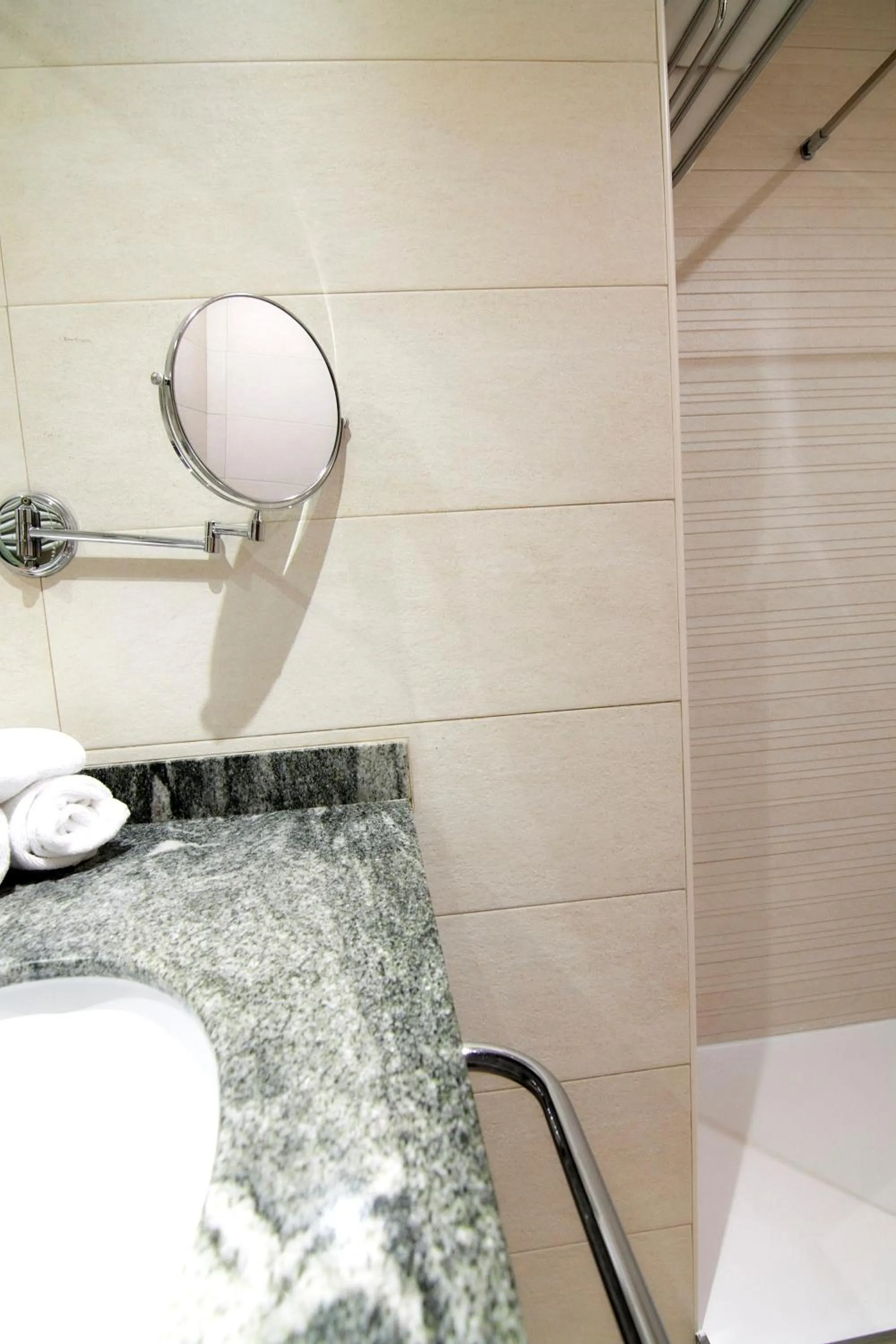 Bathroom in Los Geranios