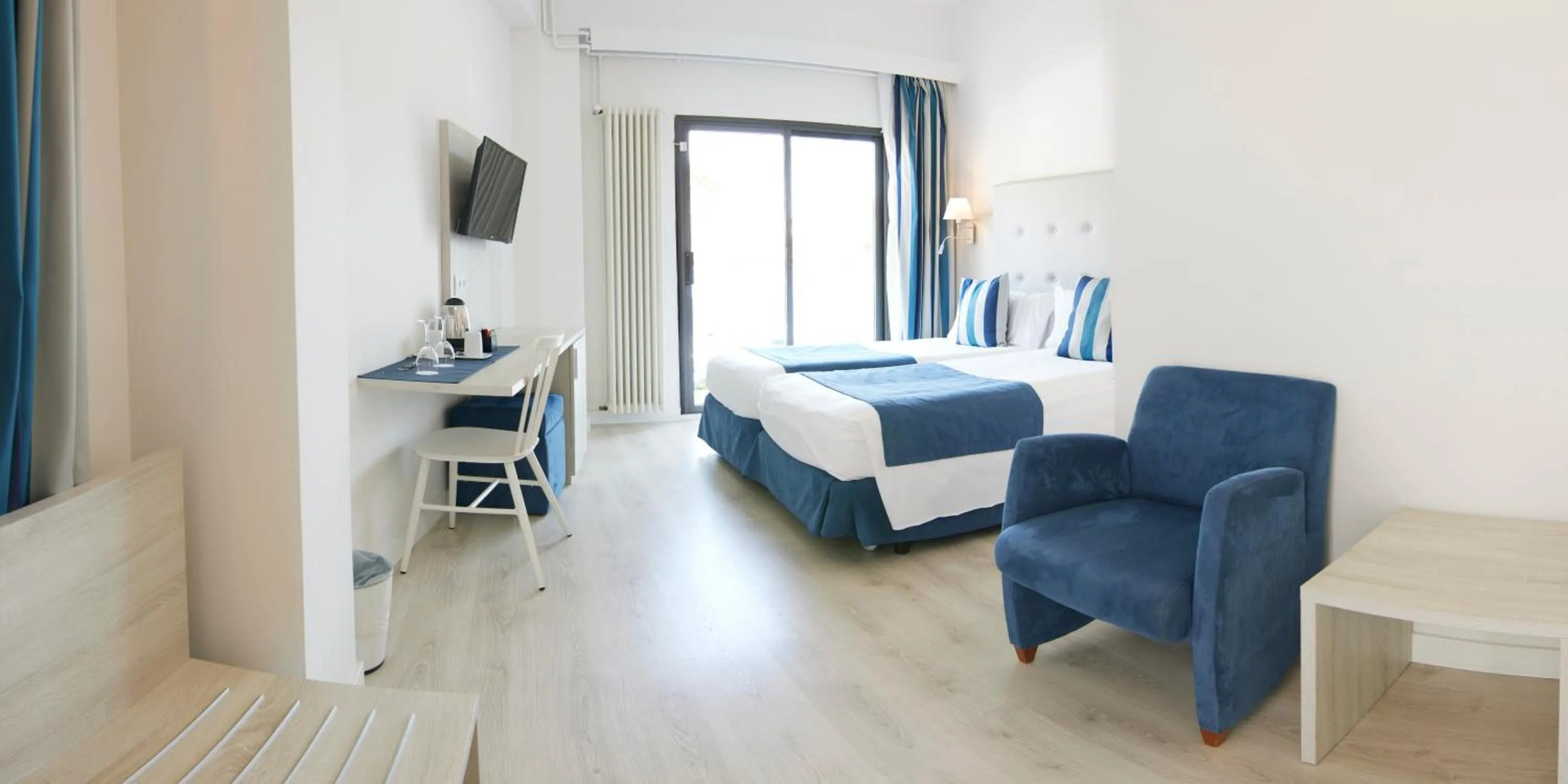 Photo of the whole room, Bed in Los Geranios