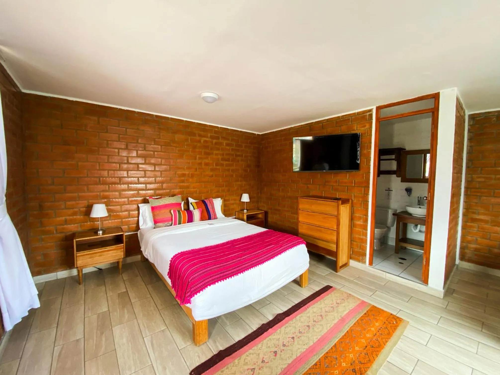 Bedroom, Bed in Tupac Huaraz