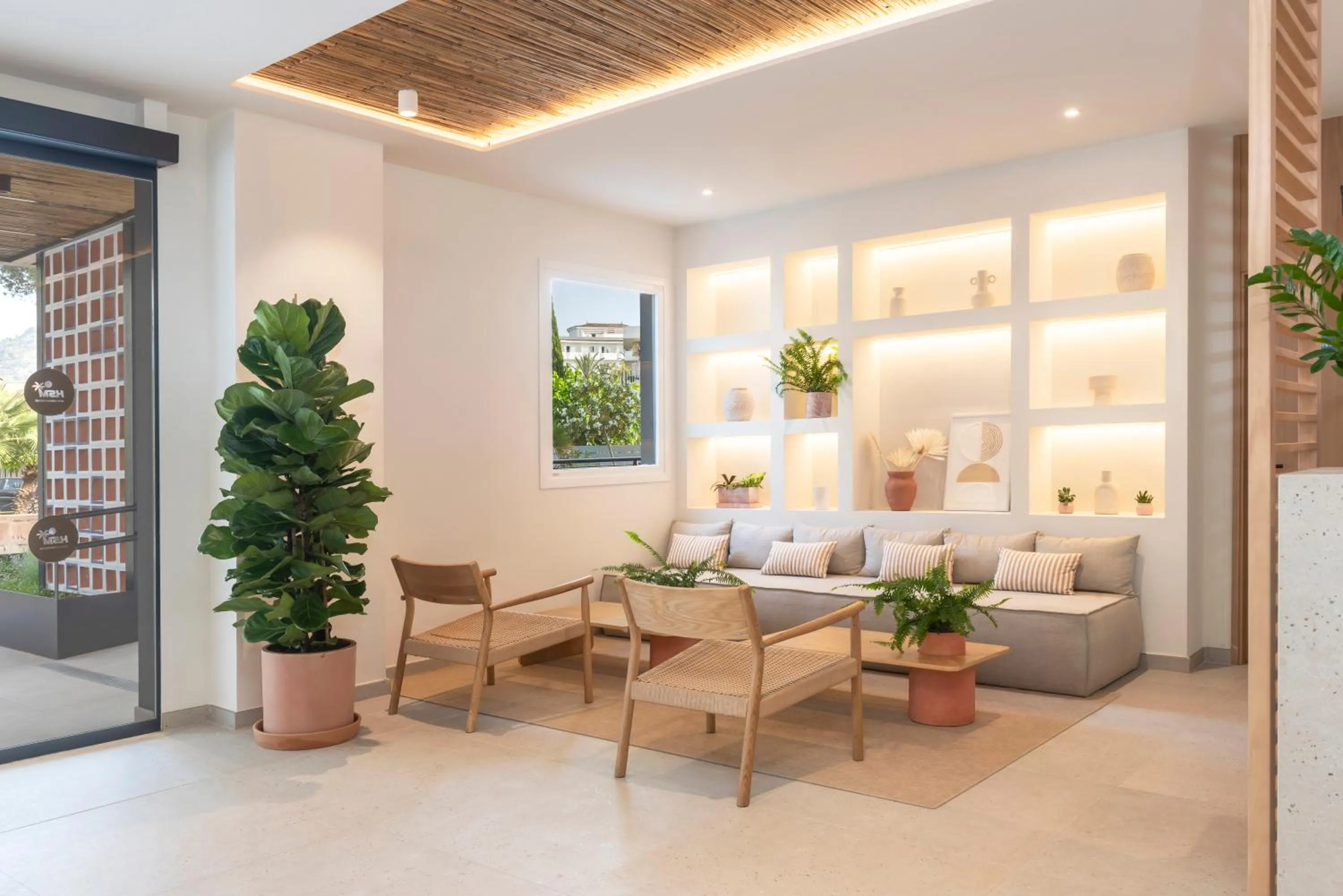 Lounge or bar in HSM Lago Park