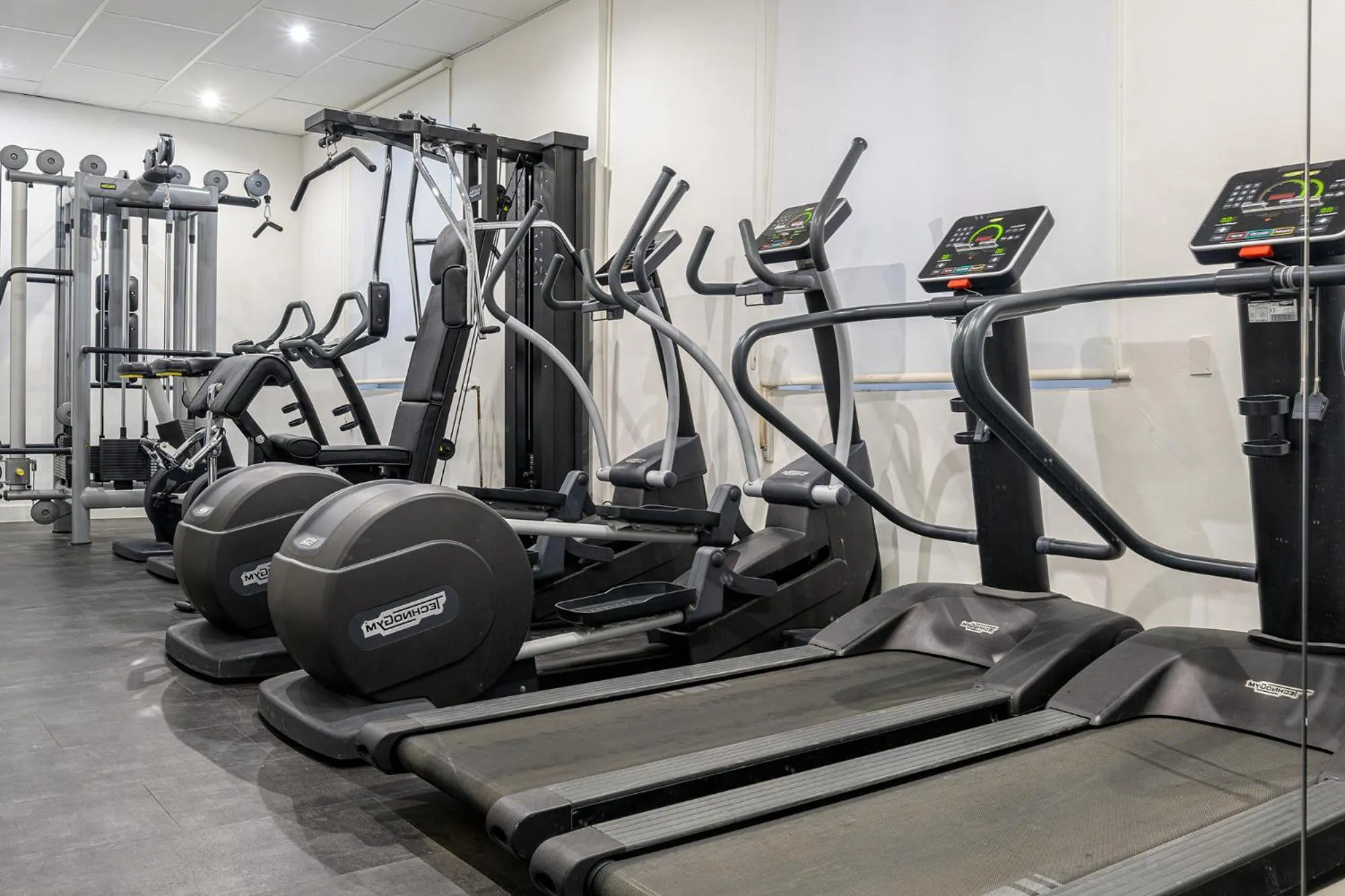 Fitness centre/facilities in NeoMagna Madrid