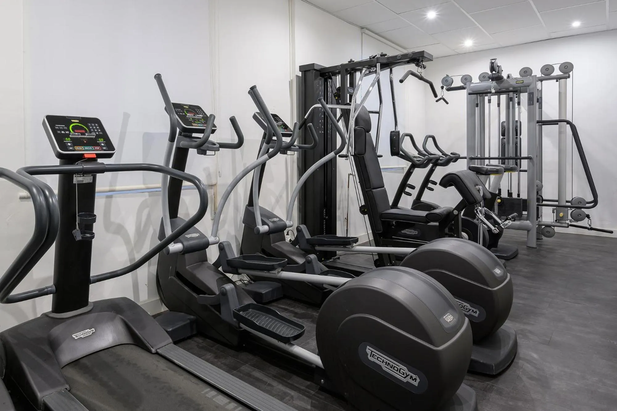 Fitness centre/facilities in NeoMagna Madrid