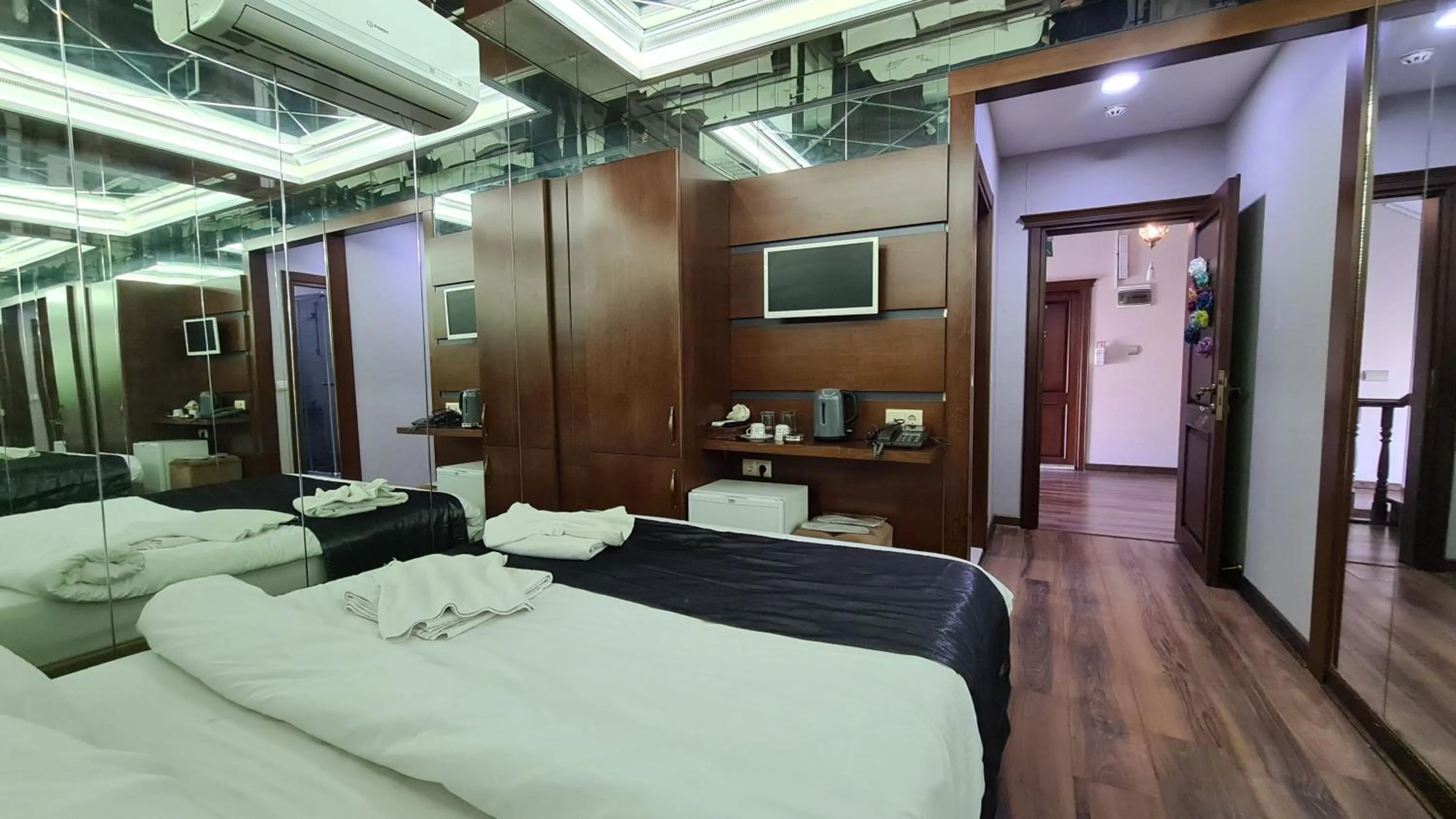 Photo of the whole room, Bed in Mavisu Deluxe Butik Otel