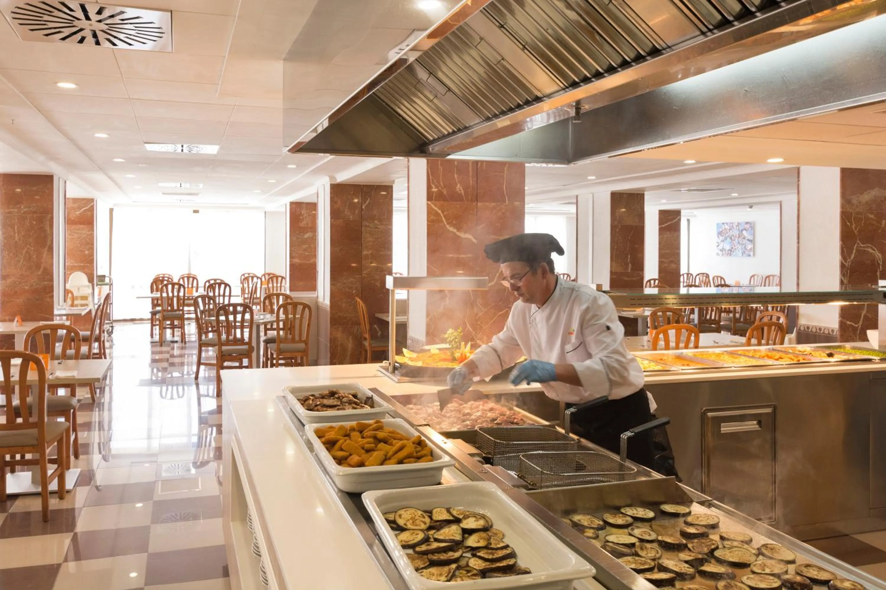 Lunch in HSM Canarios Park