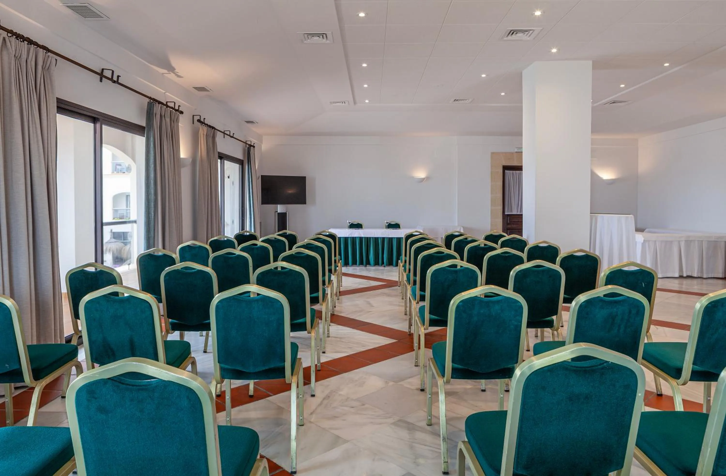 Meeting/conference room in Hotel Duque de Najera